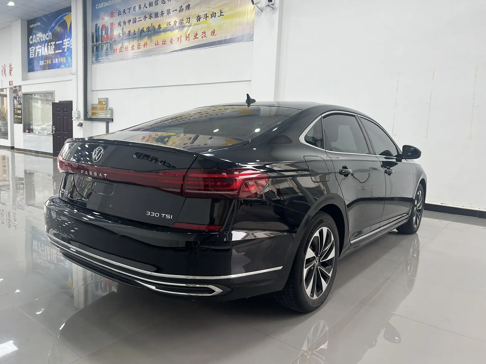 Volkswagen Passat, 2023 3