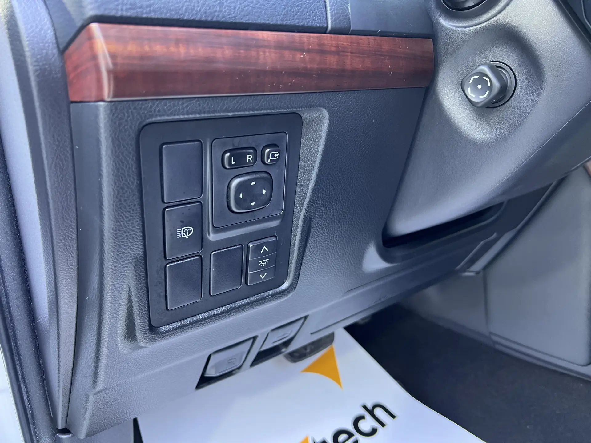 Toyota Prado, 2015 24