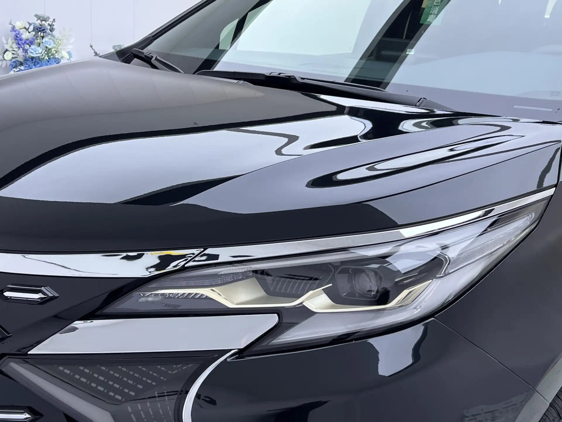 Toyota Granvia, 2025 9