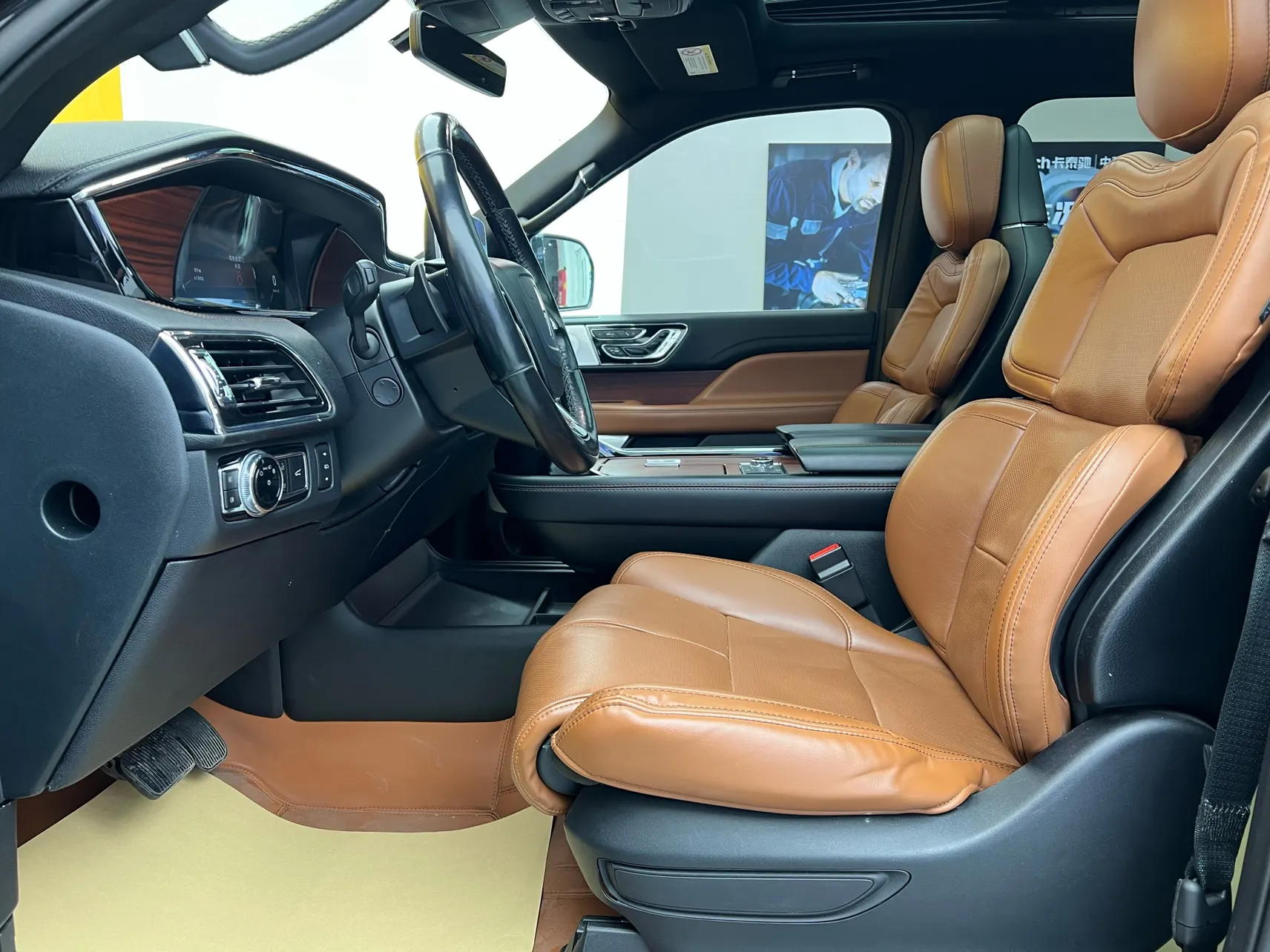 Lincoln Navigator, 2021 18