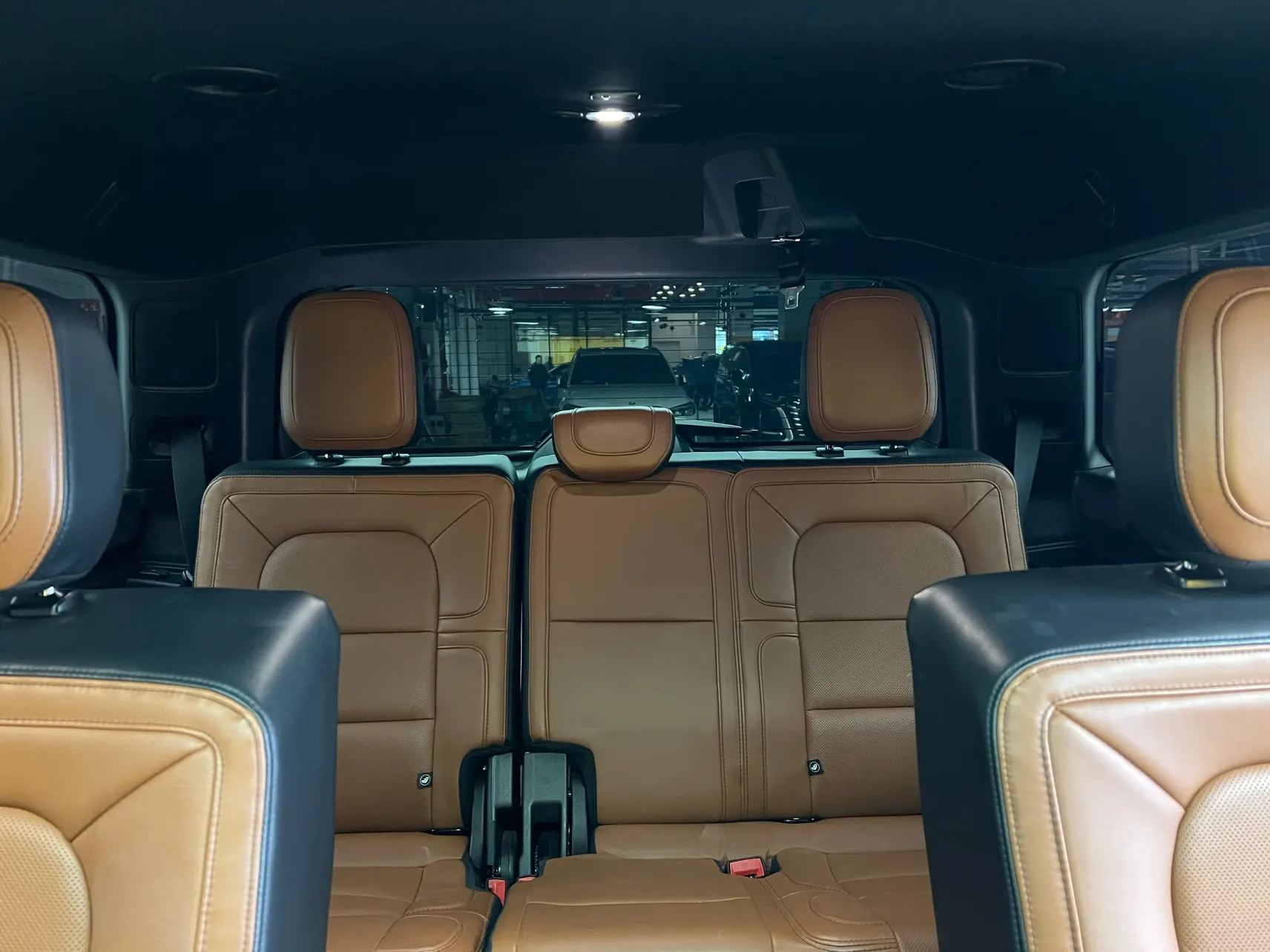 Lincoln Navigator, 2021 33