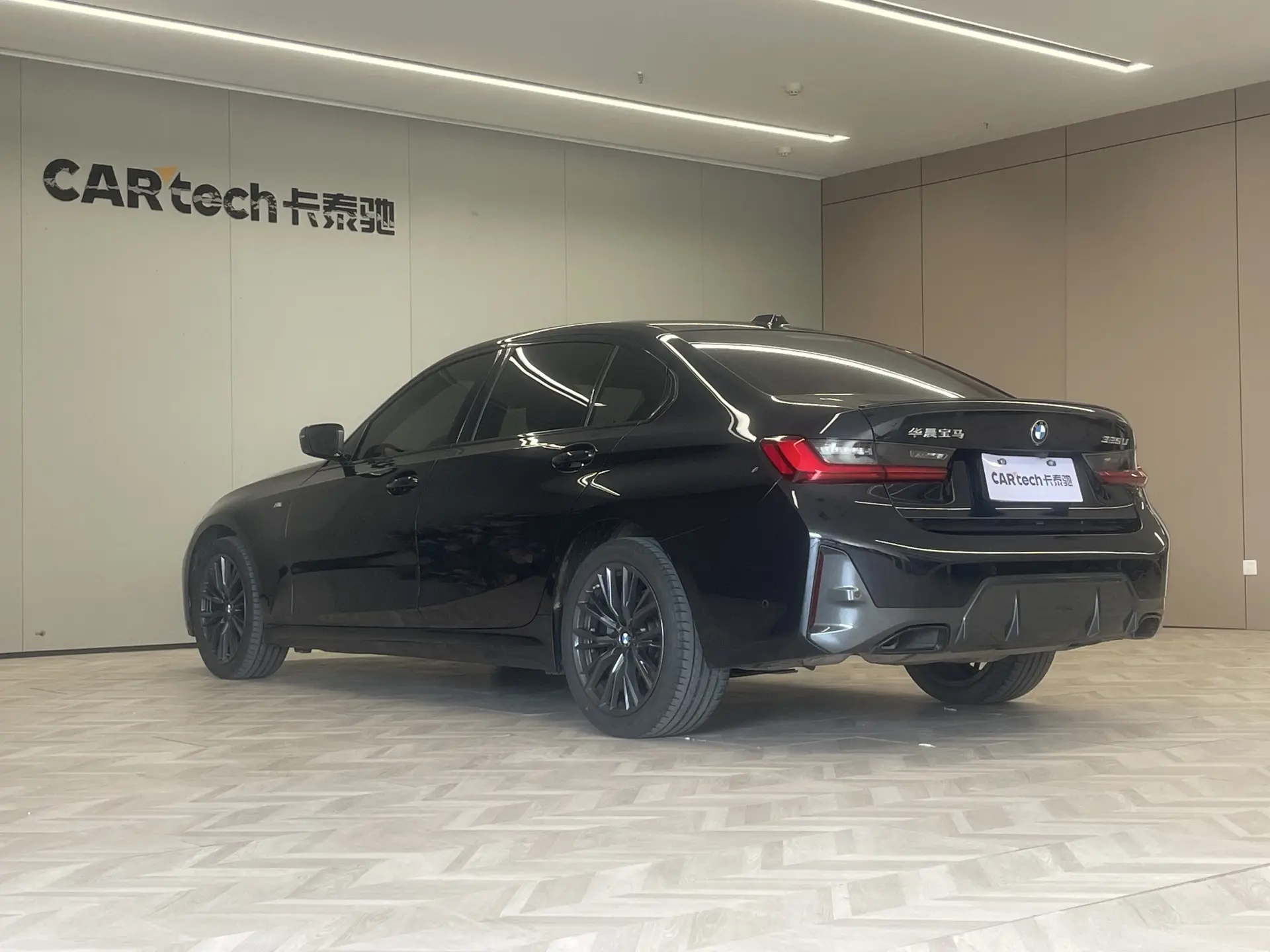 BMW 325Li, 2024 7