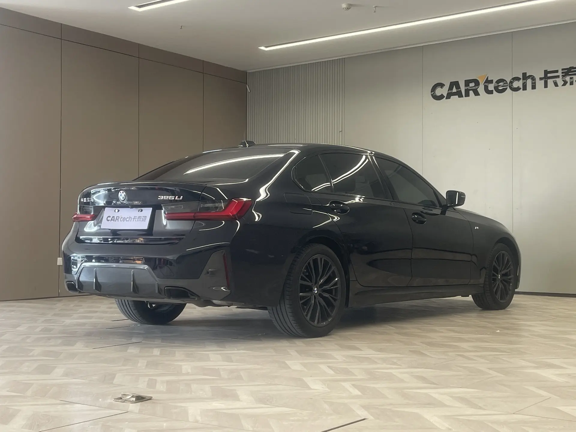 BMW 325Li, 2024 все фото