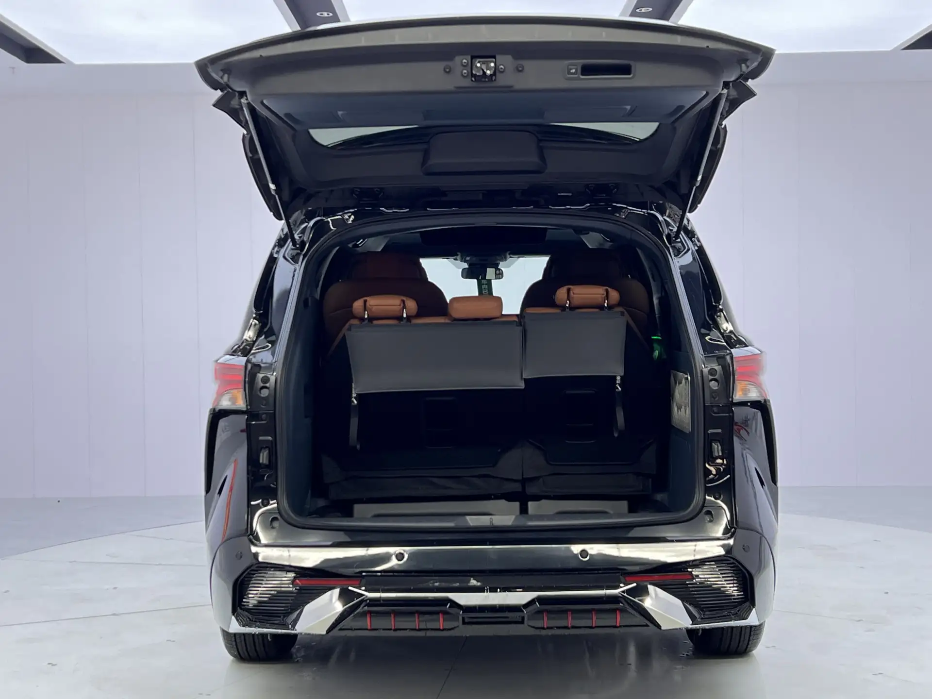 Toyota Granvia, 2025 15
