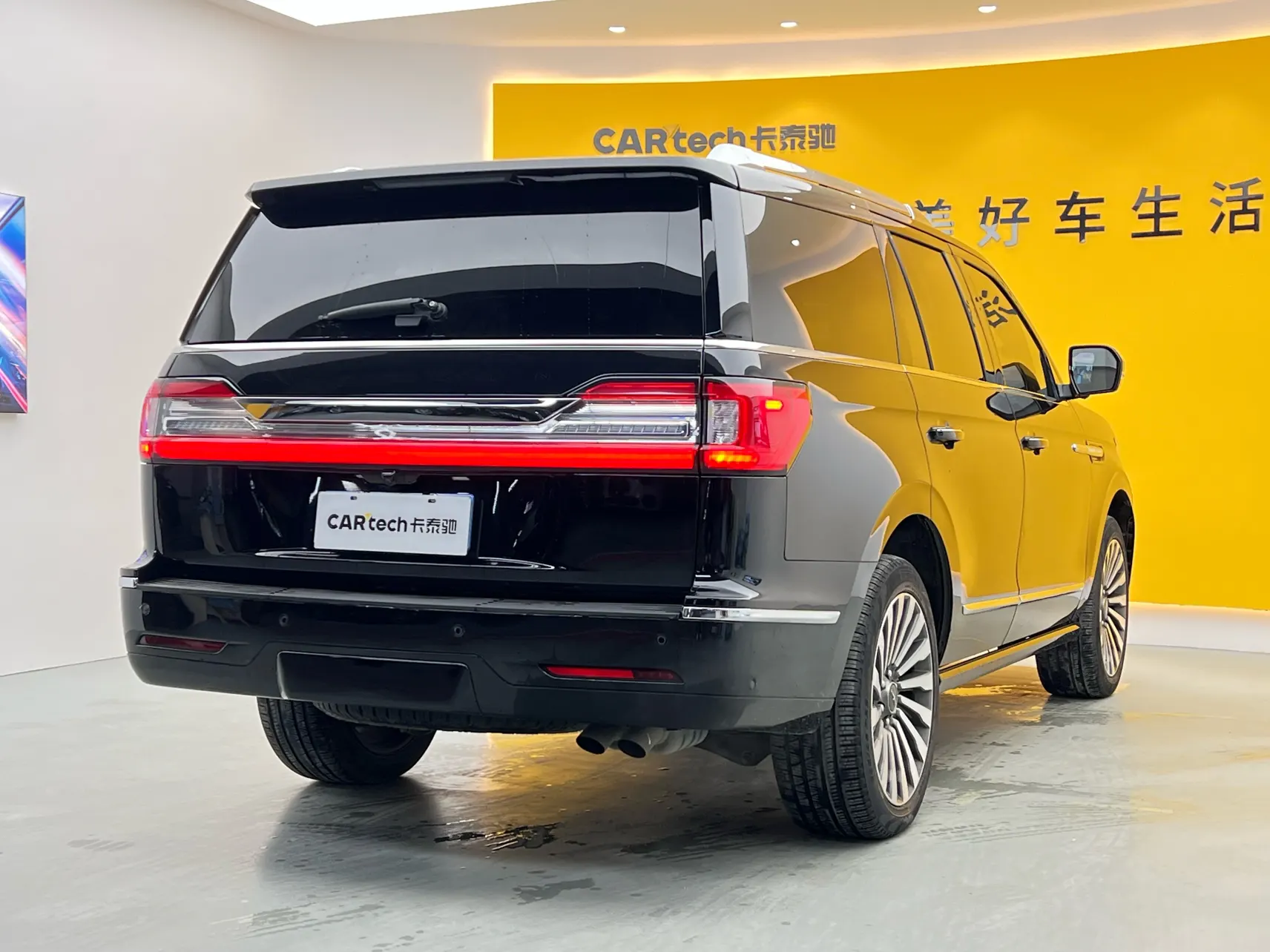 Lincoln Navigator, 2021 все фото