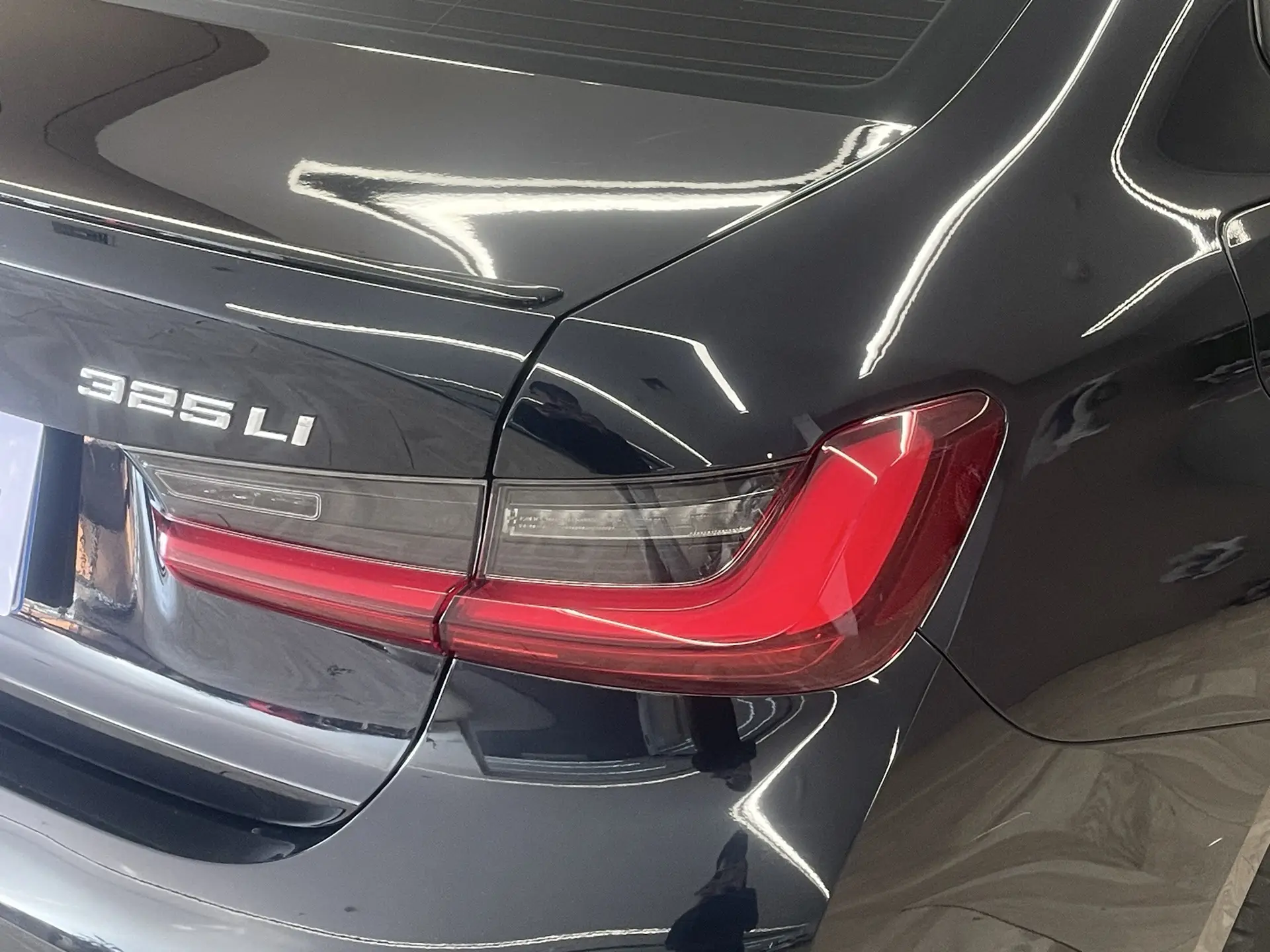 BMW 325Li, 2024 10