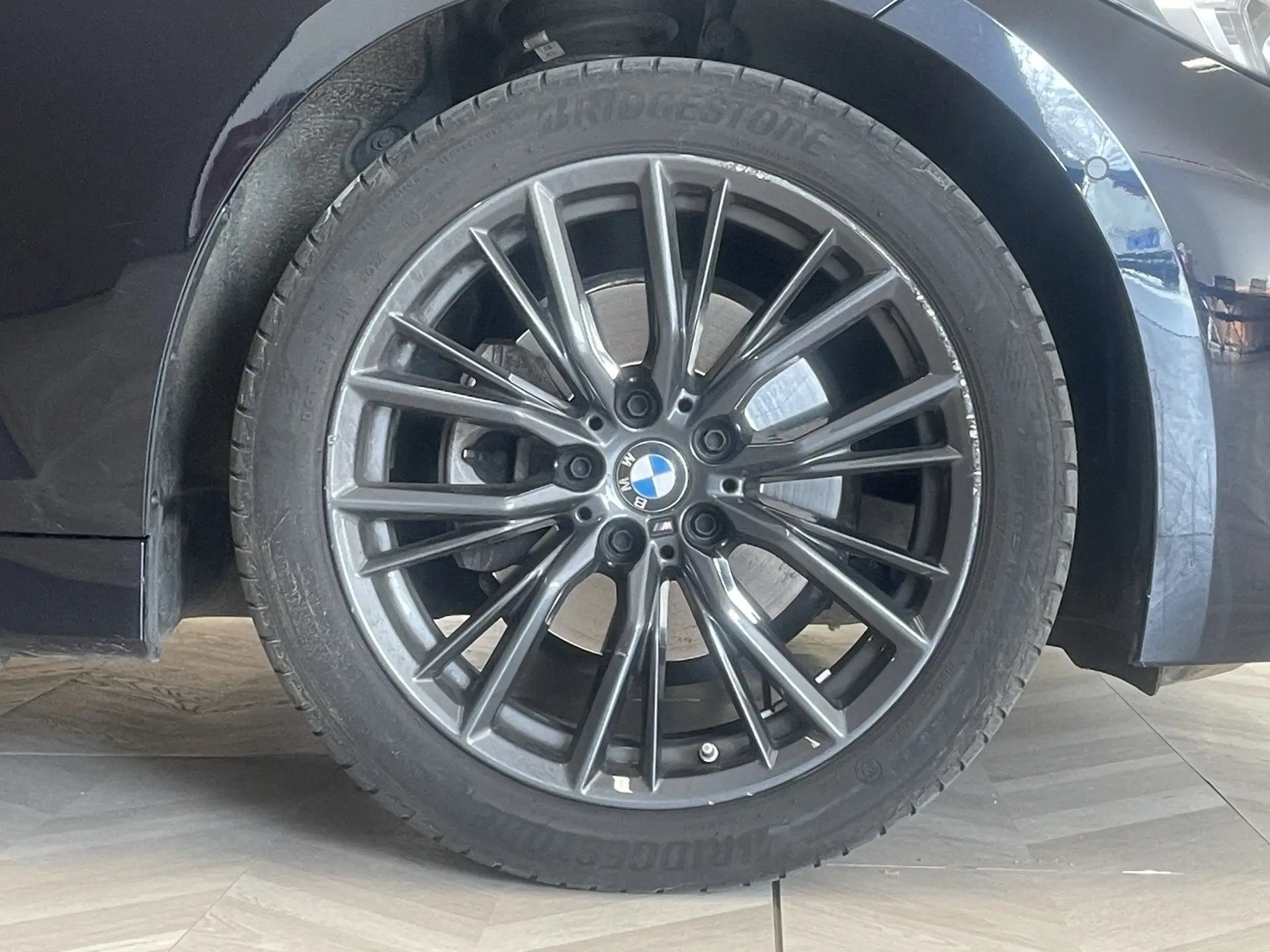 BMW 325Li, 2024 11