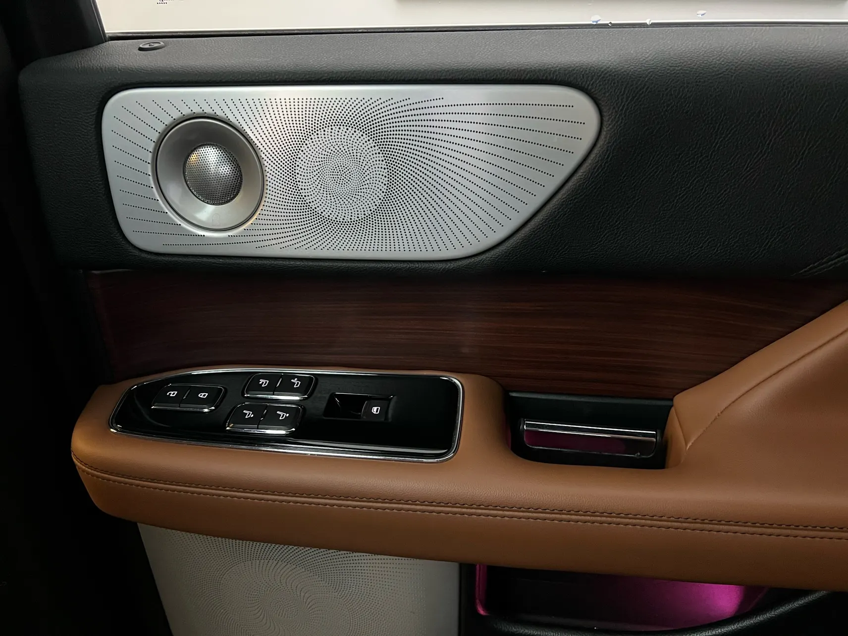 Lincoln Navigator, 2021 28