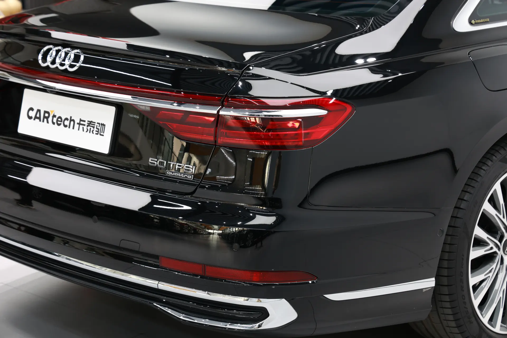 Audi A8L 50 TFSI, 2024 9