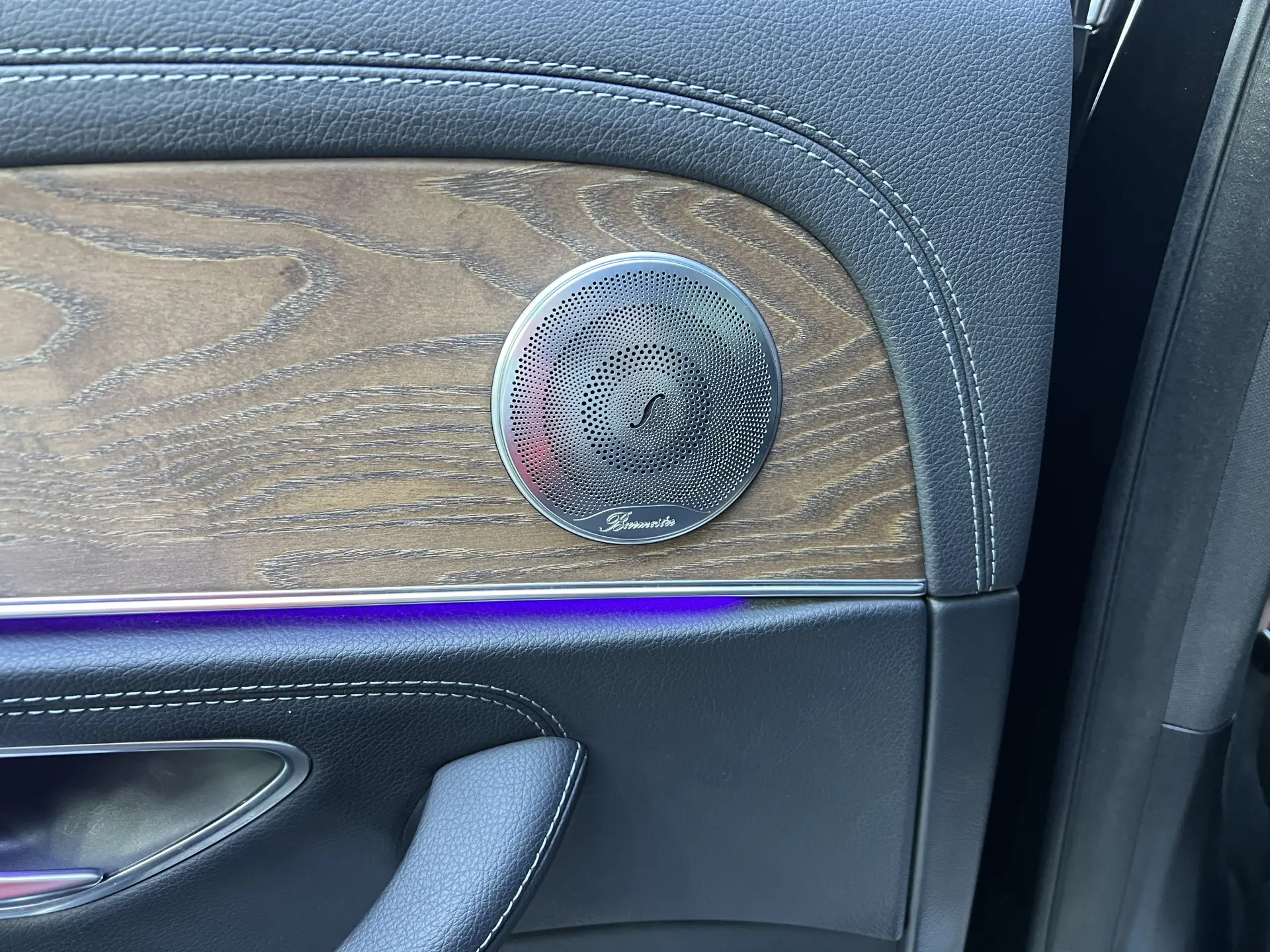 Mercedes-Benz E 300 L, 2017 16