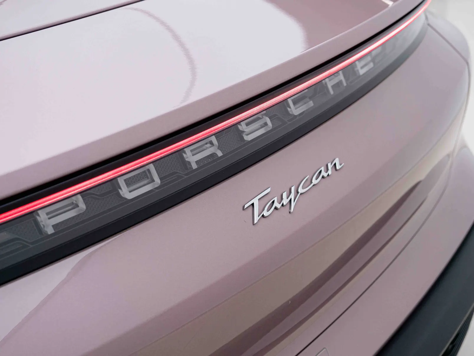 Porsche Taycan, 2022 7