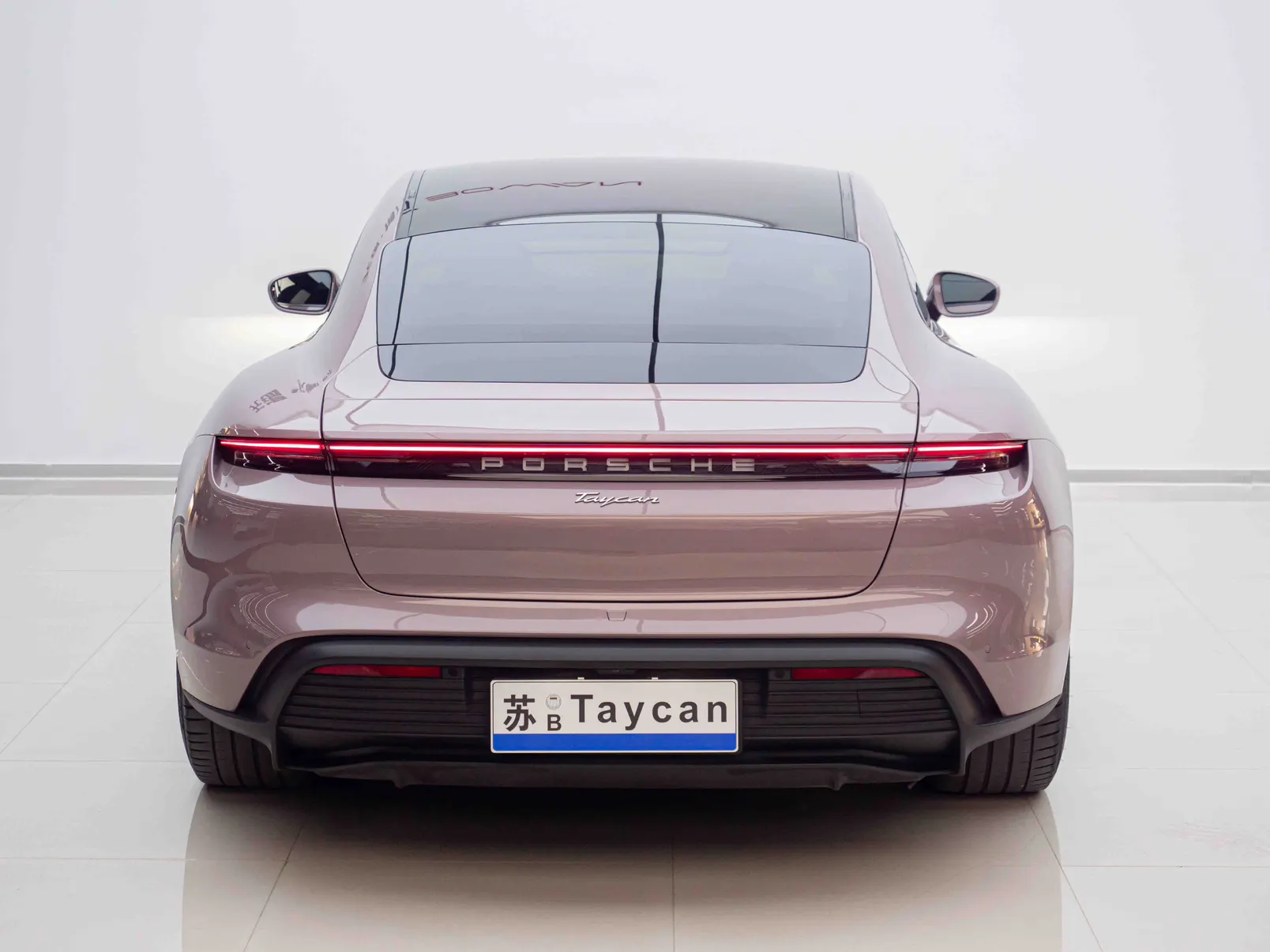 Porsche Taycan, 2022 все фото