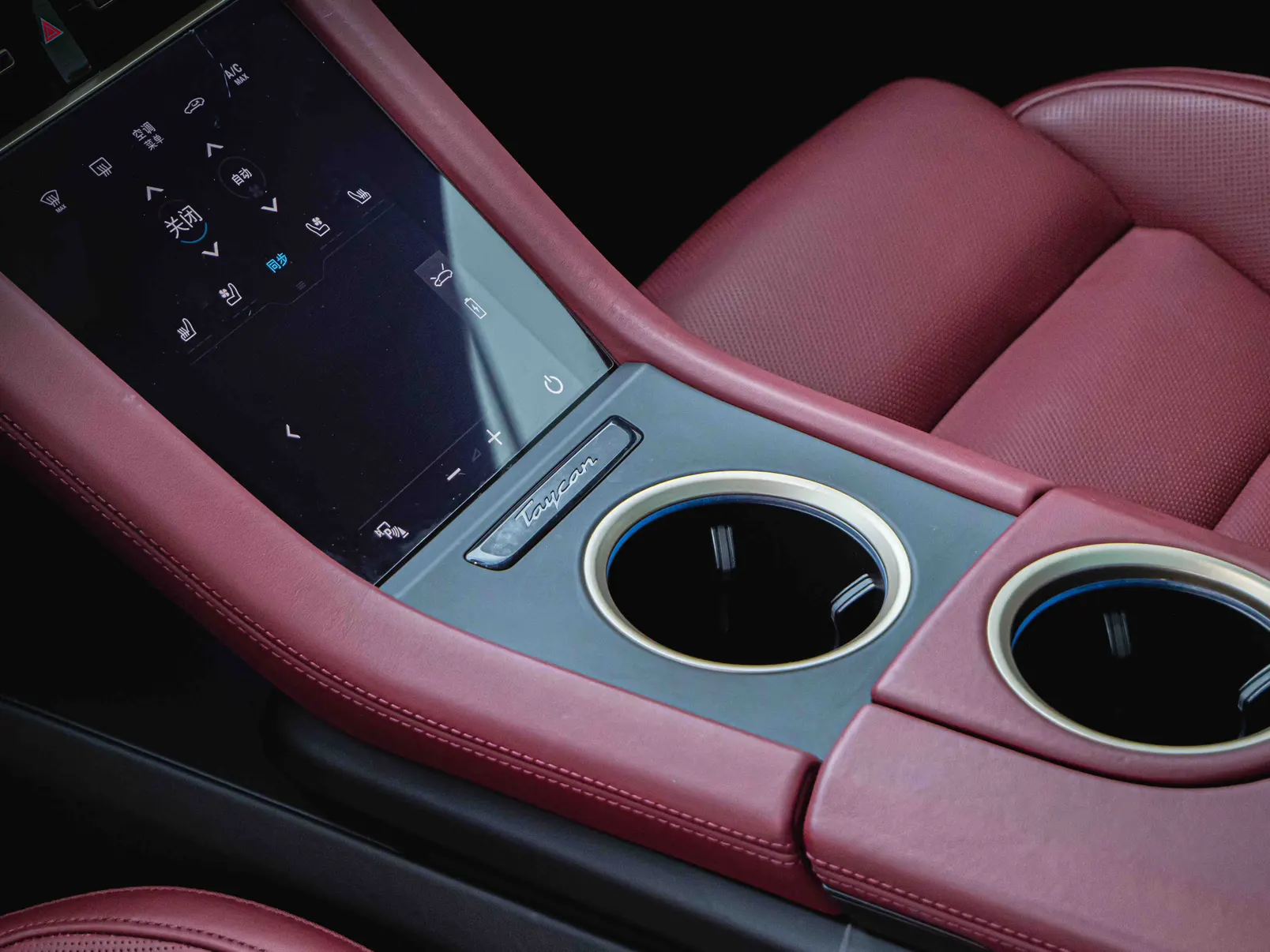 Porsche Taycan, 2024 9