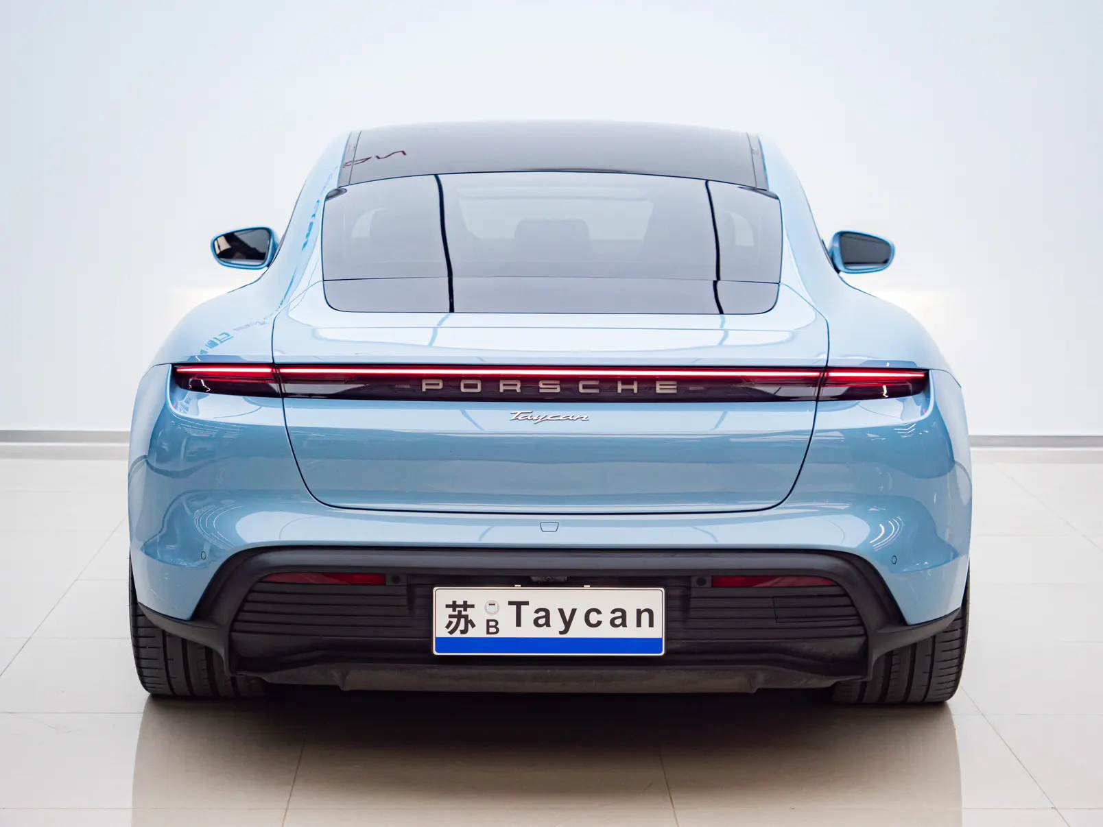 Porsche Taycan, 2023 все фото