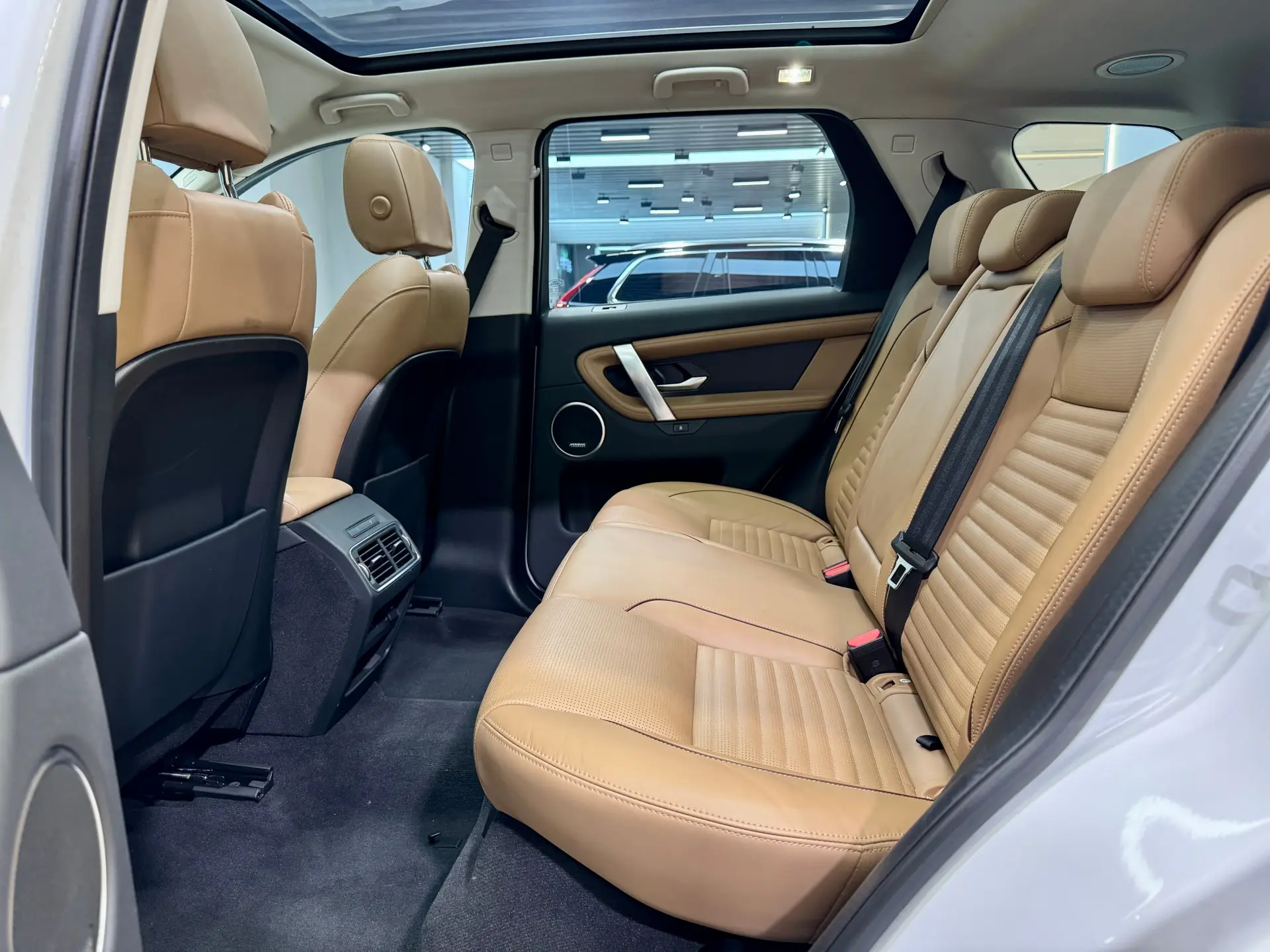 Land Rover Discovery Sport, 2024 24