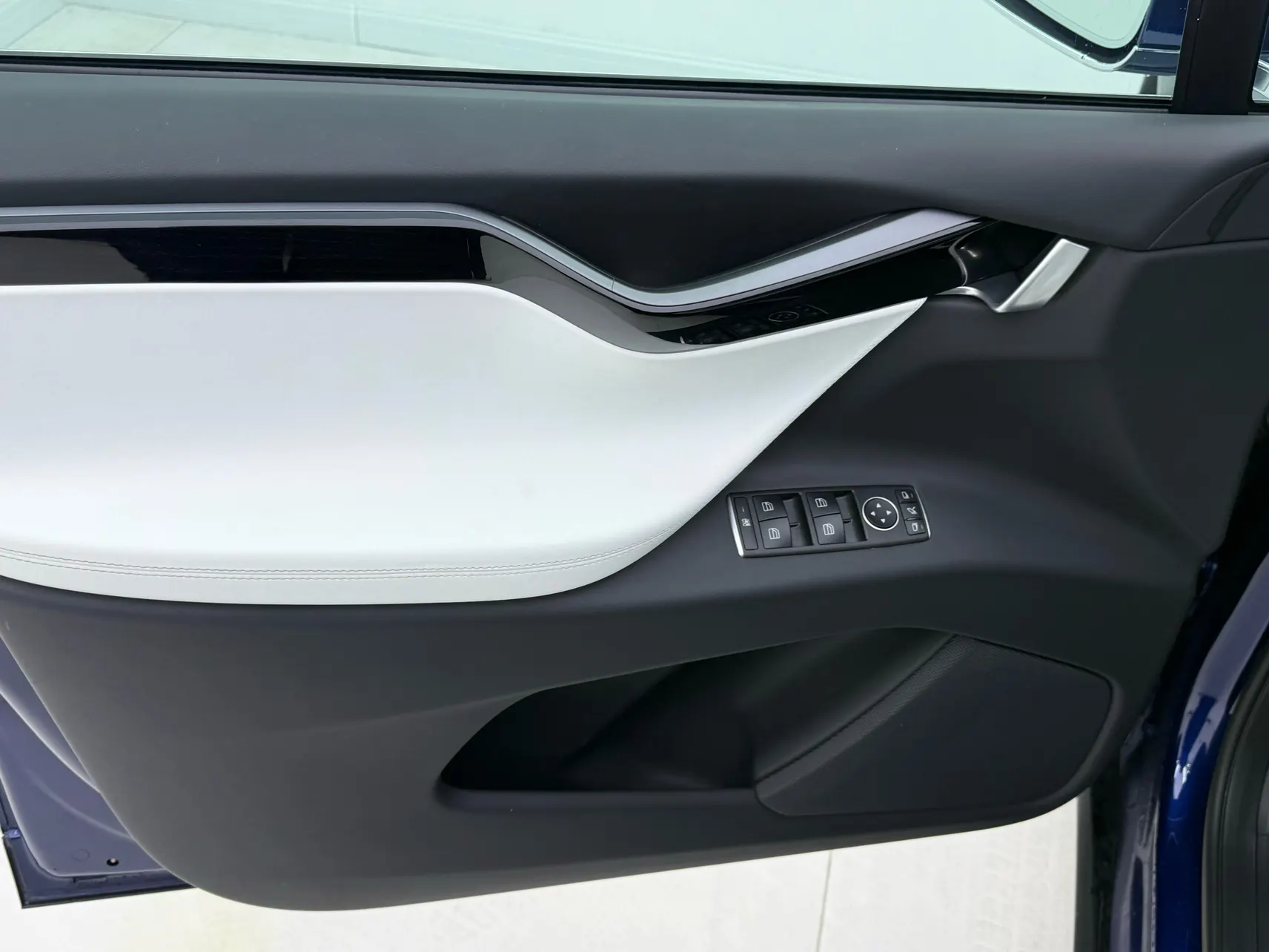 Tesla Model X, 2020 26