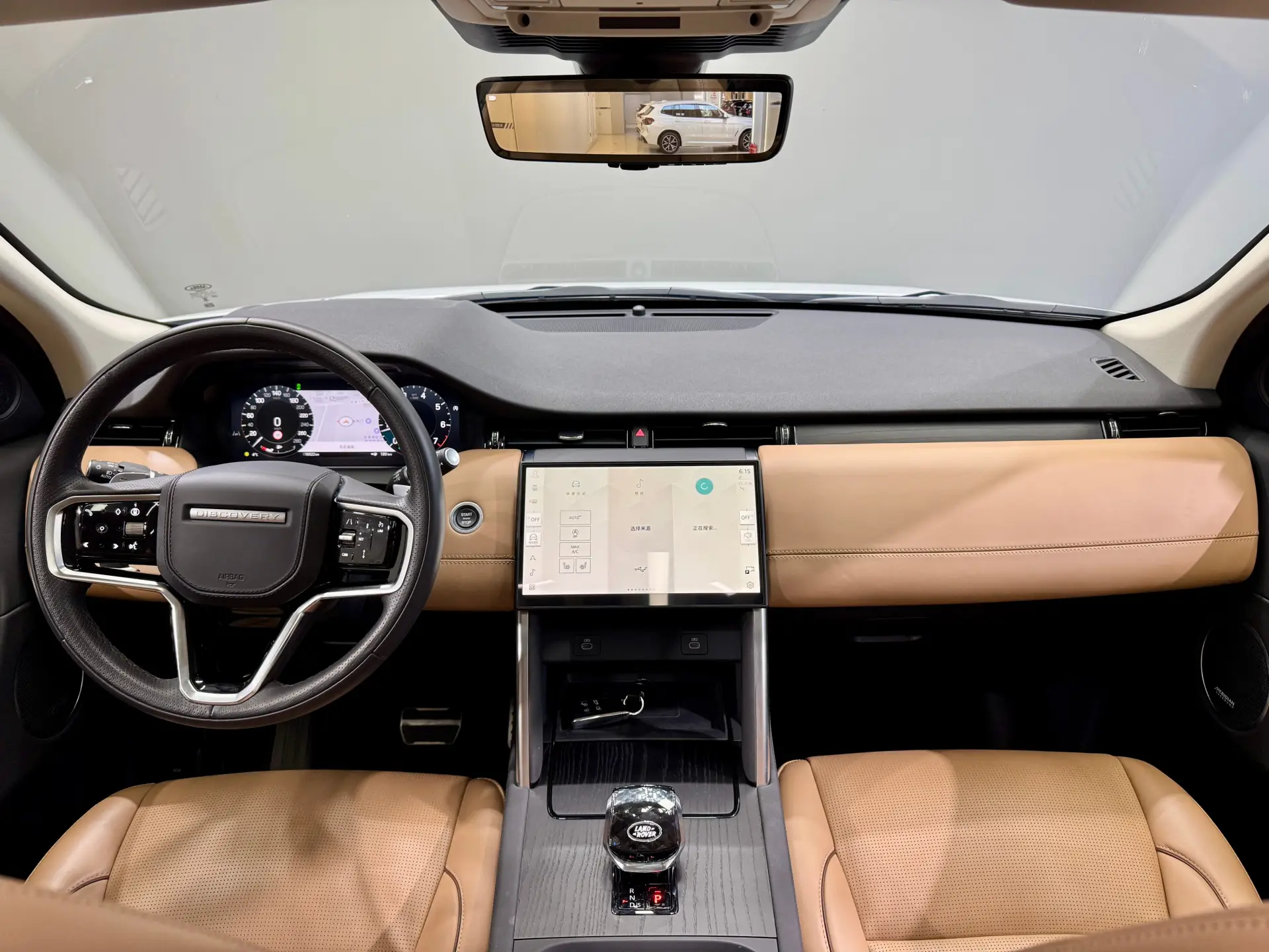 Land Rover Discovery Sport, 2024 16