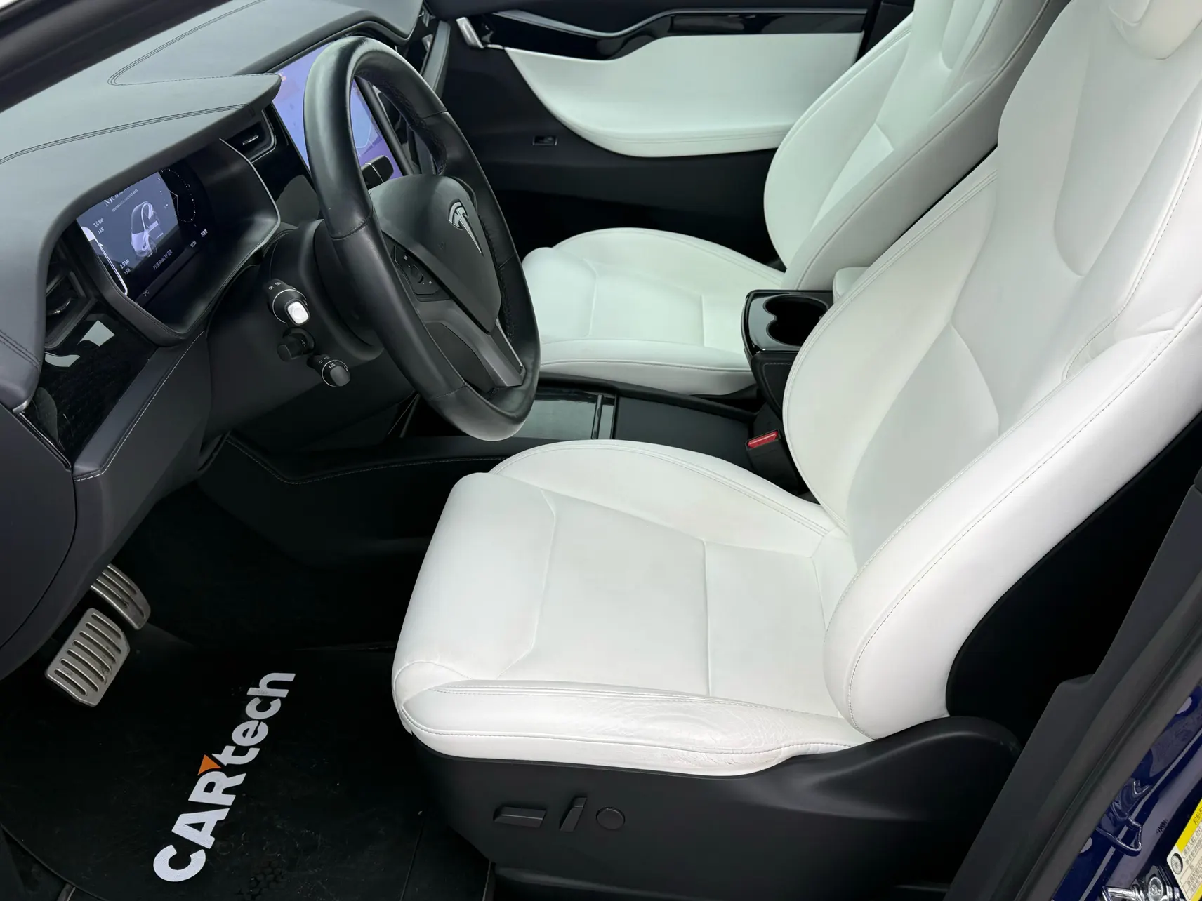 Tesla Model X, 2020 22
