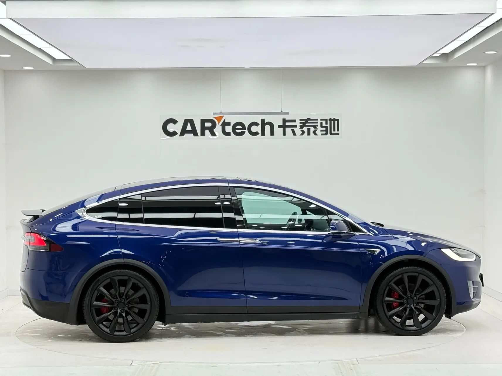 Tesla Model X, 2020 4