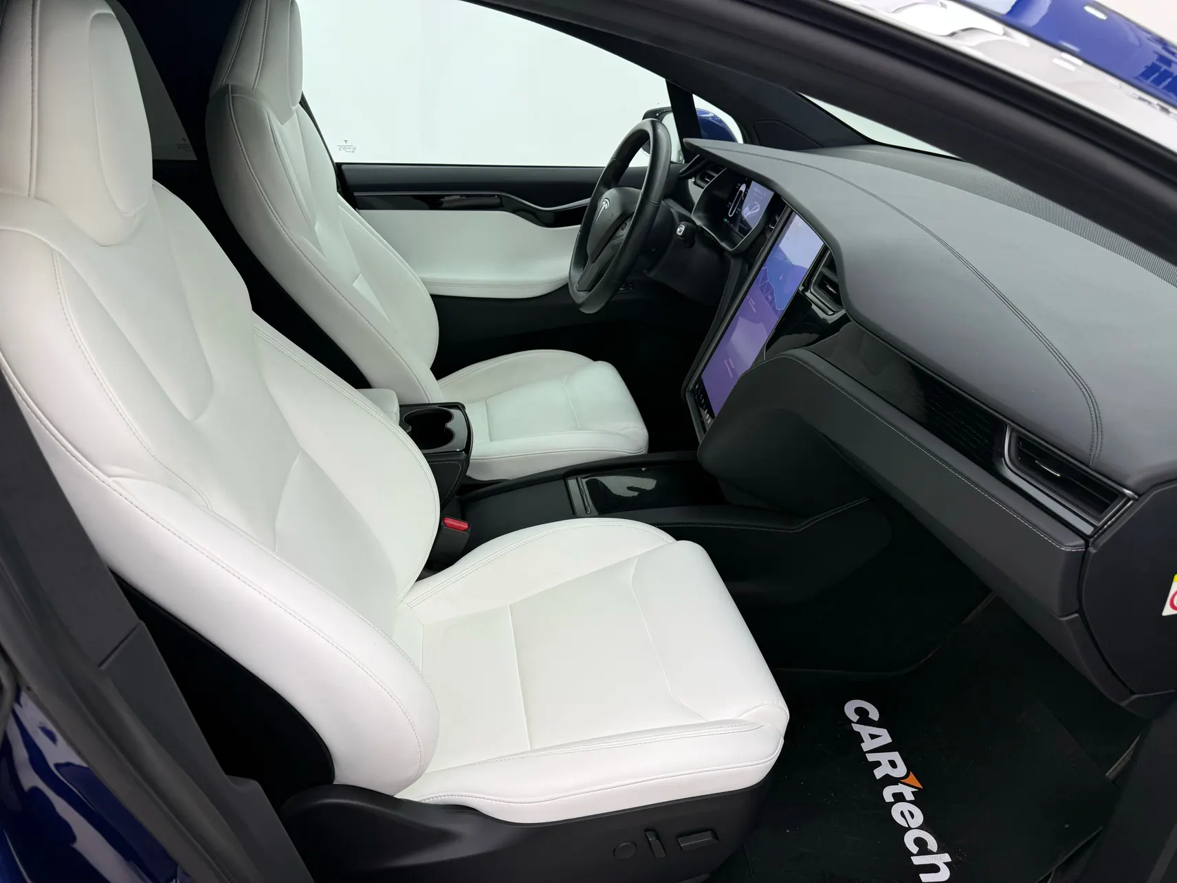 Tesla Model X, 2020 17