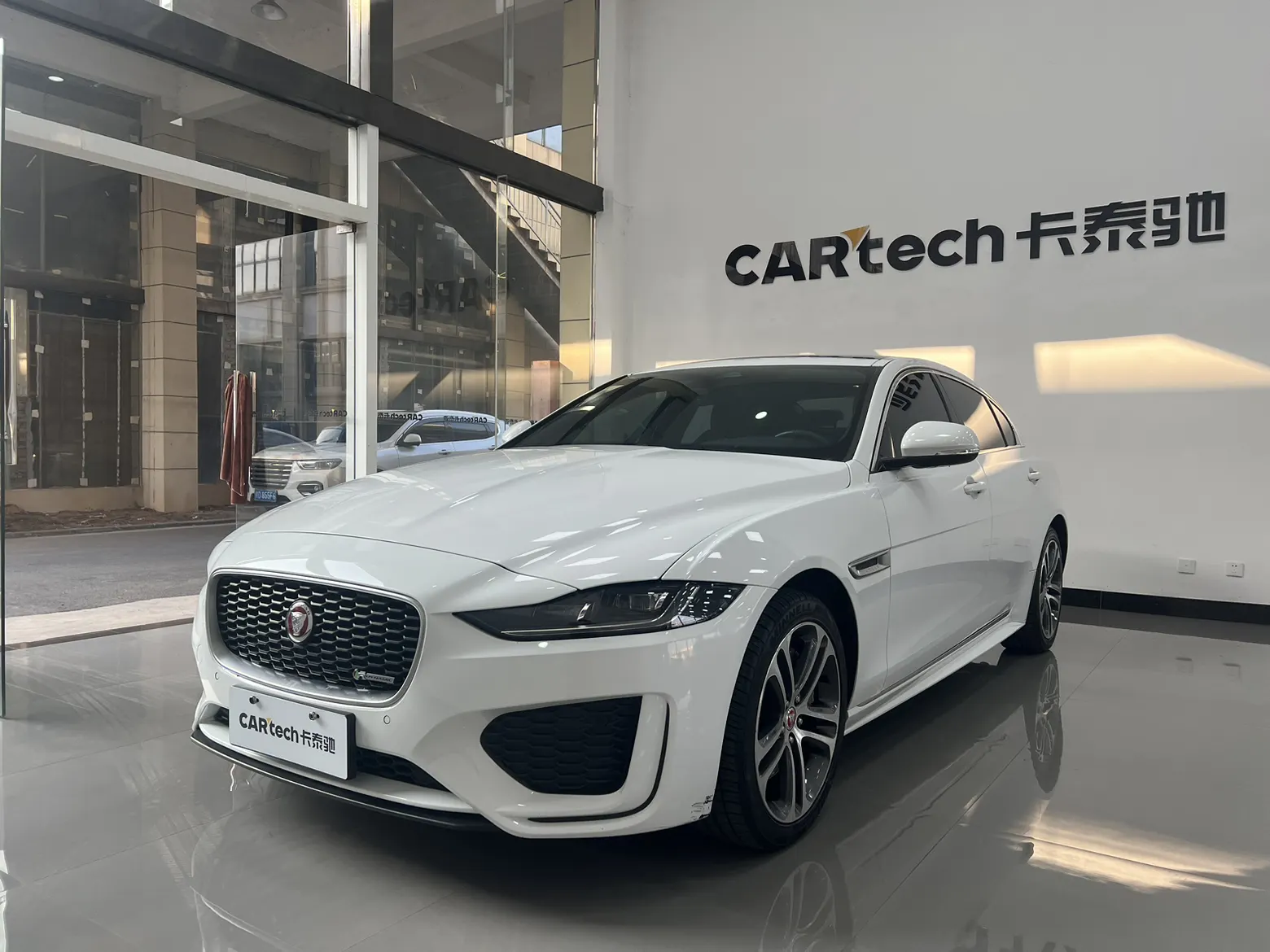 Jaguar XEL