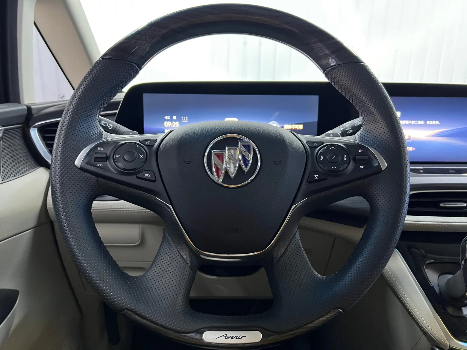 Buick GL8, 2024 9
