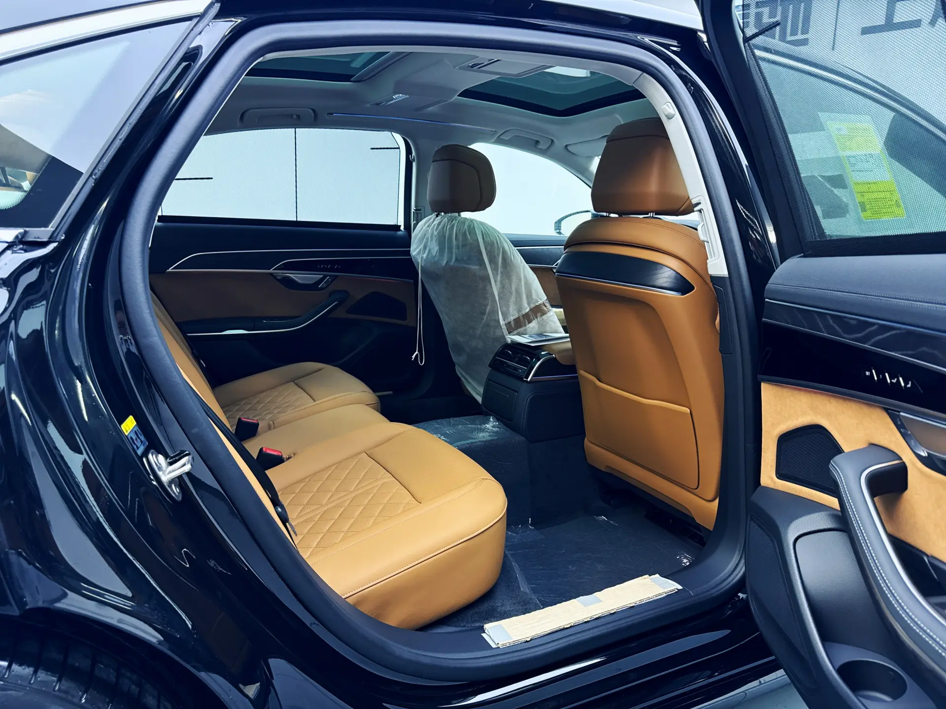 Audi A8L 50 TFSI, 2026 17