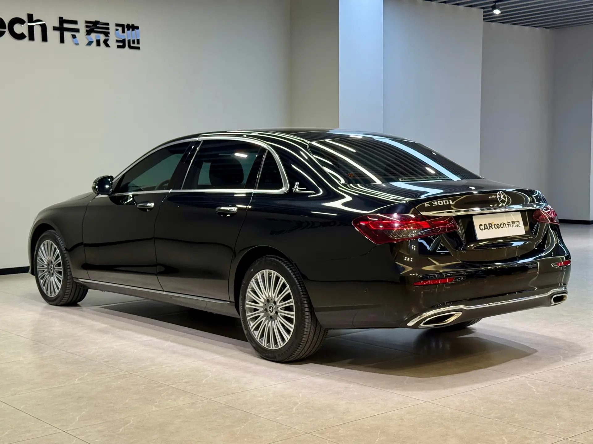 Mercedes-Benz E 300 L, 2022 4