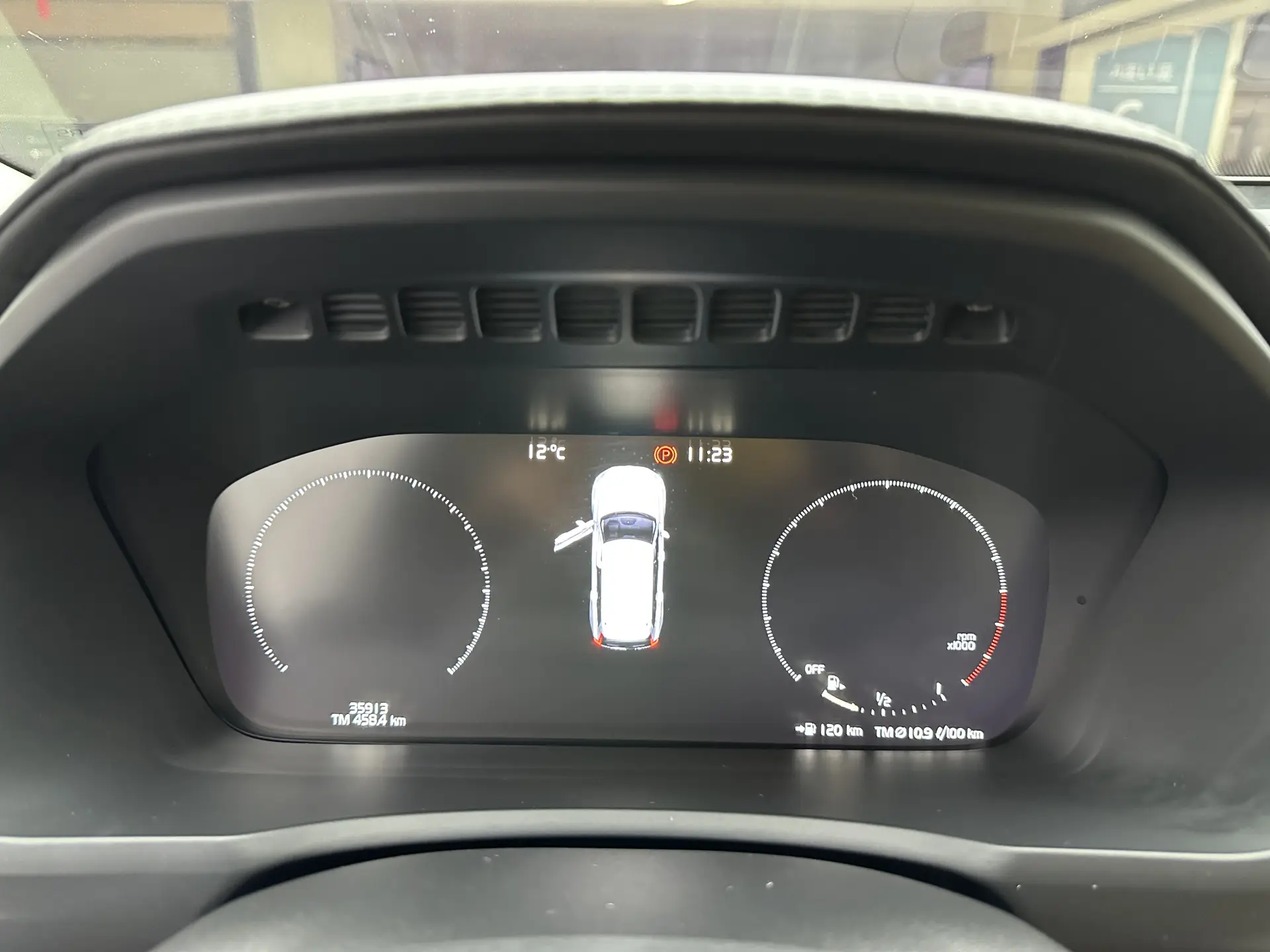 Volvo XC90, 2016 24