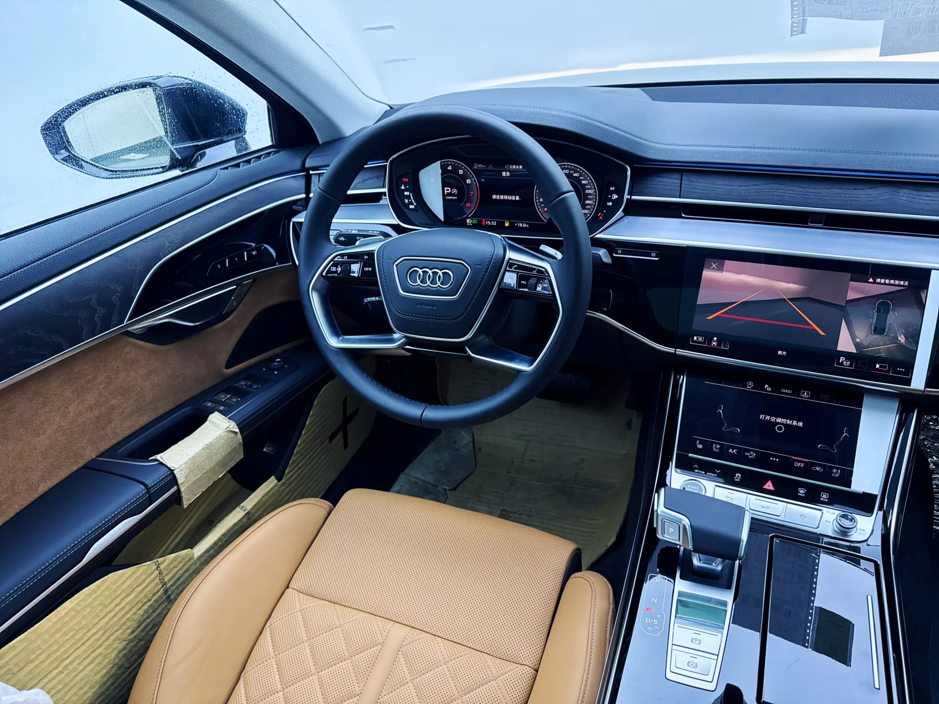 Audi A8L 50 TFSI, 2026 14