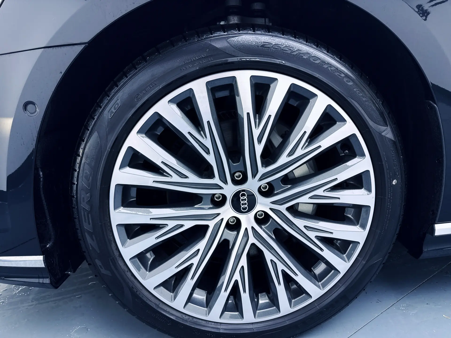 Audi A8L 50 TFSI, 2026 30