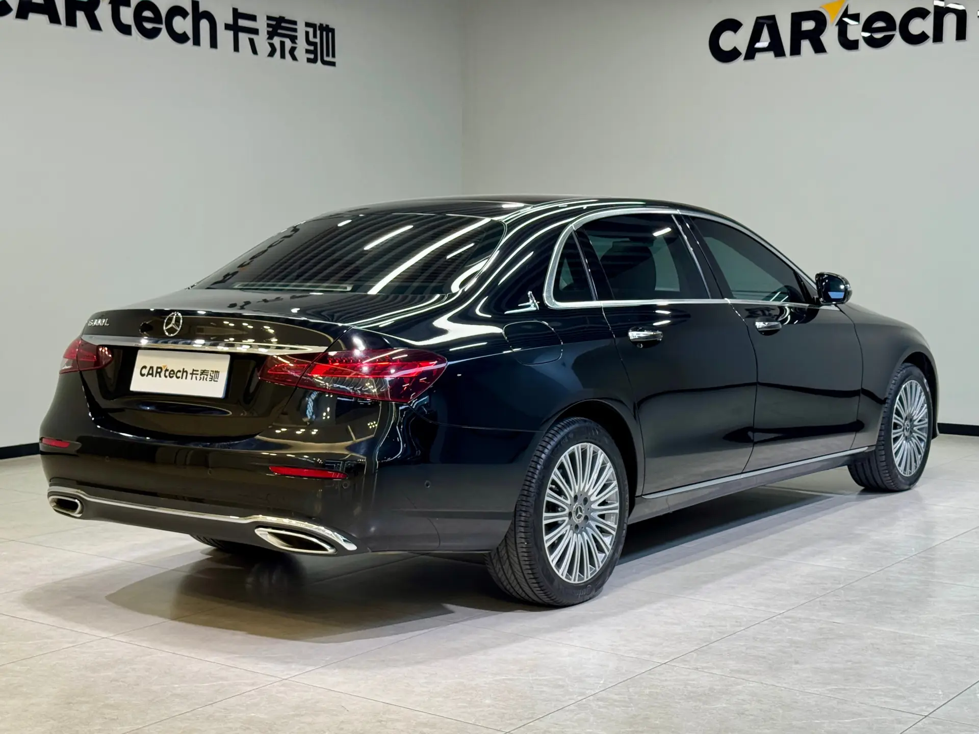 Mercedes-Benz E 300 L, 2022 6