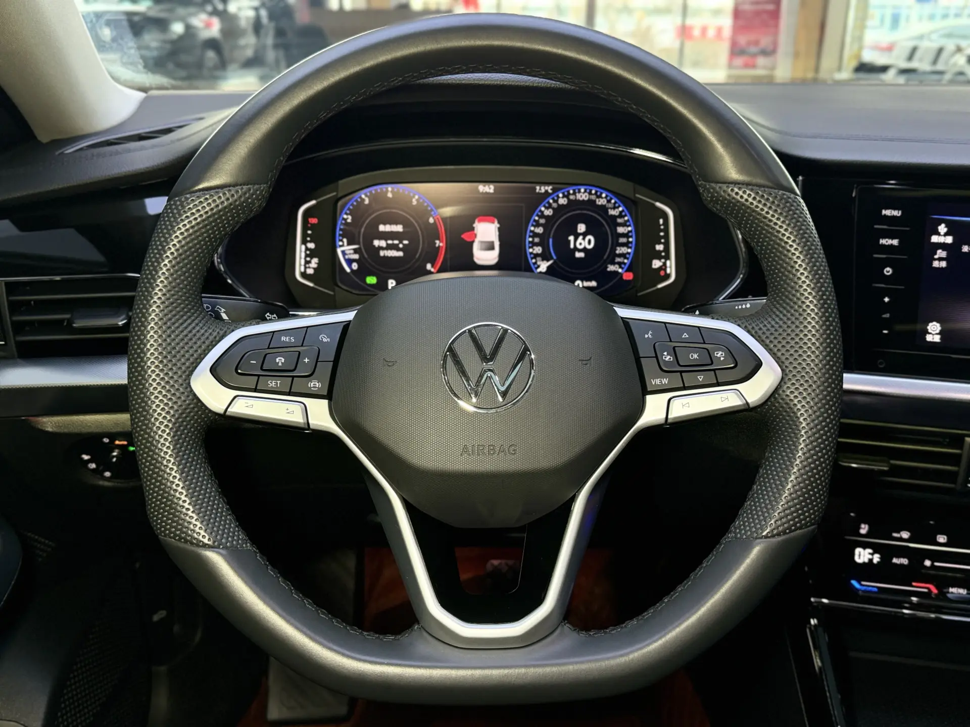 Volkswagen Passat, 2024 14