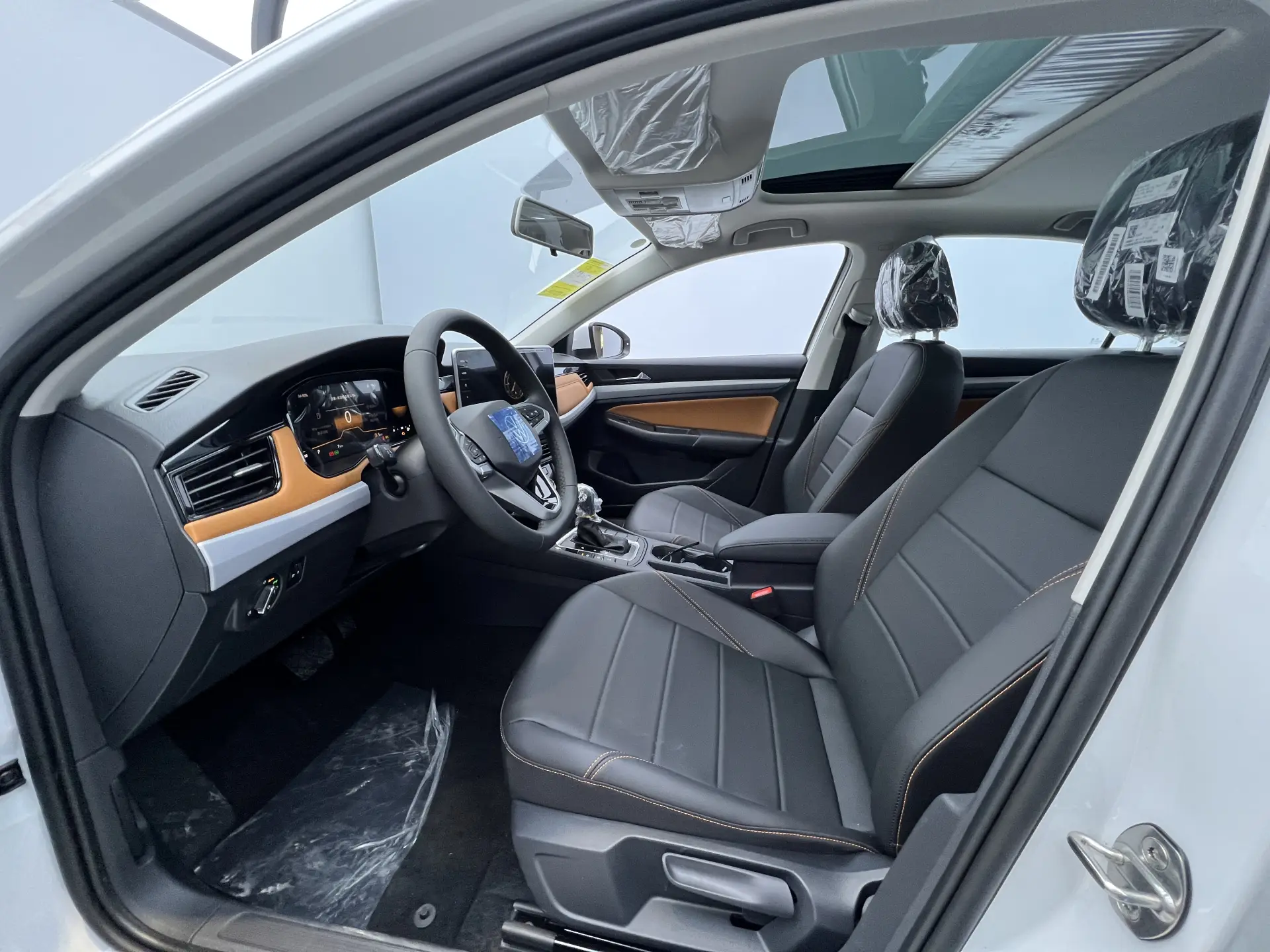 Volkswagen Bora, 2026 11