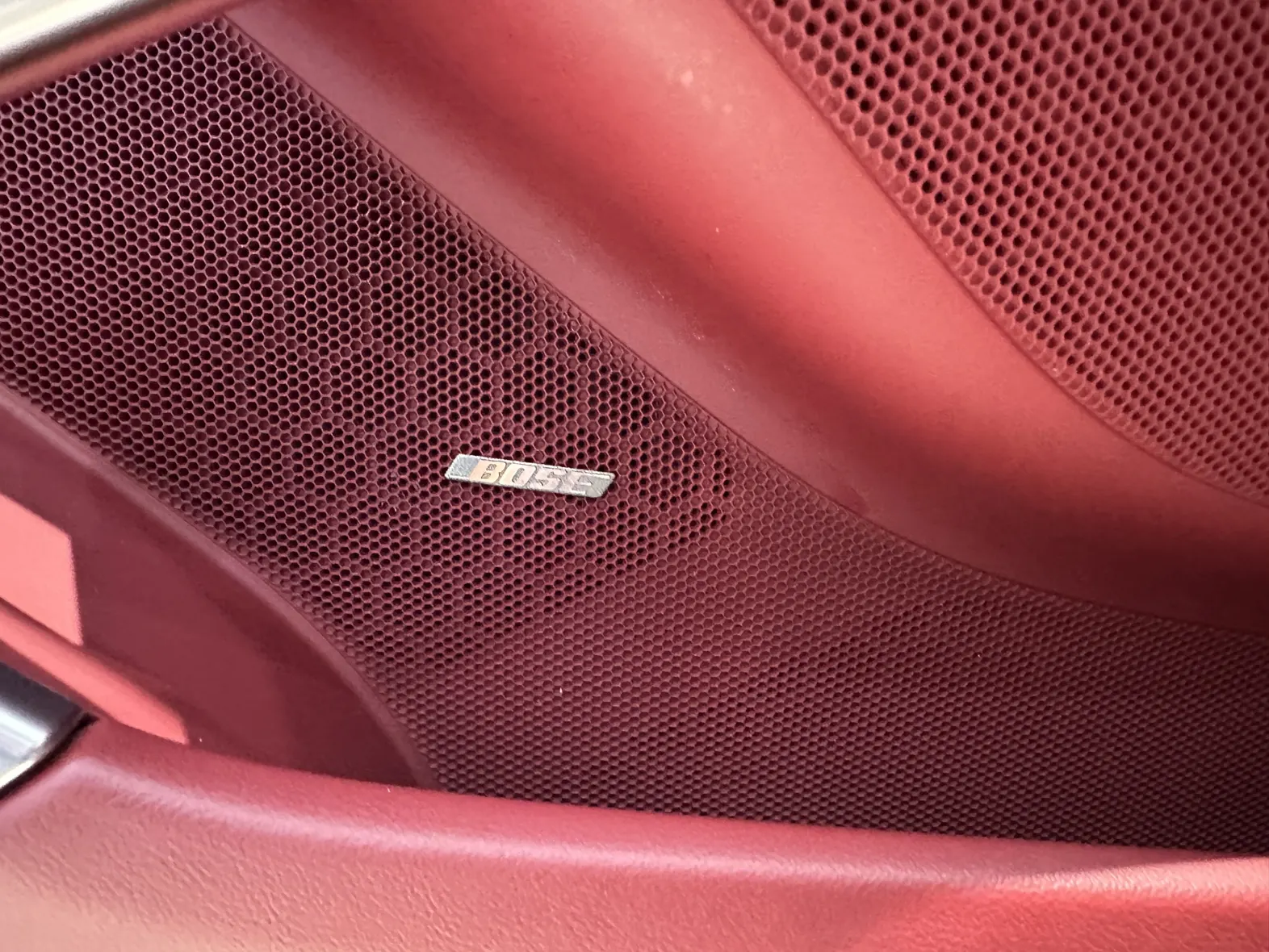 Porsche Cayman, 2024 10