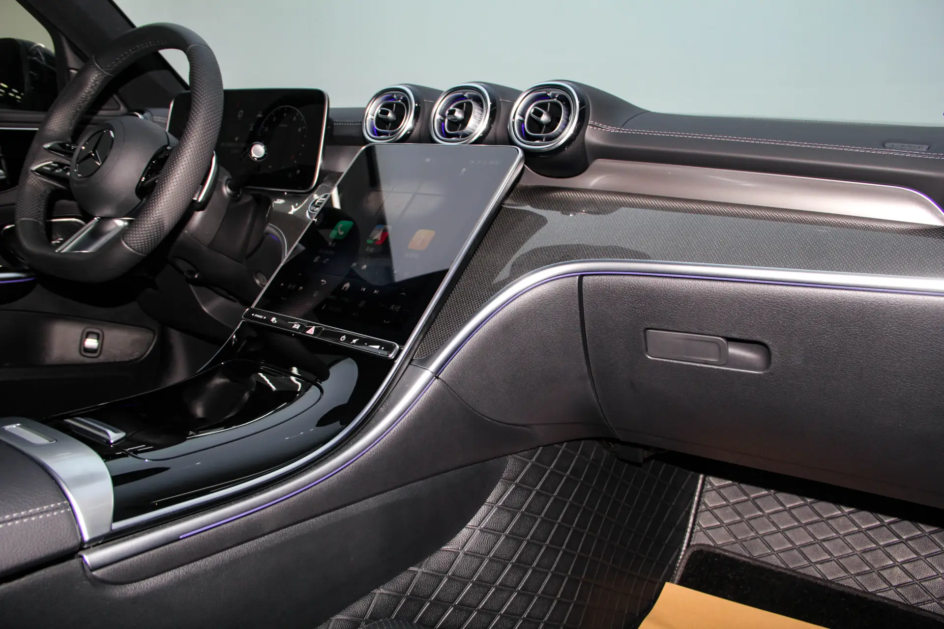 Mercedes-Benz C 260 L, 2025 24