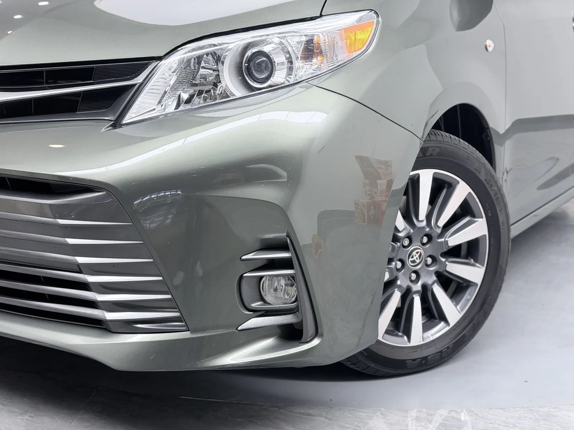 Toyota Sienna, 2020 11