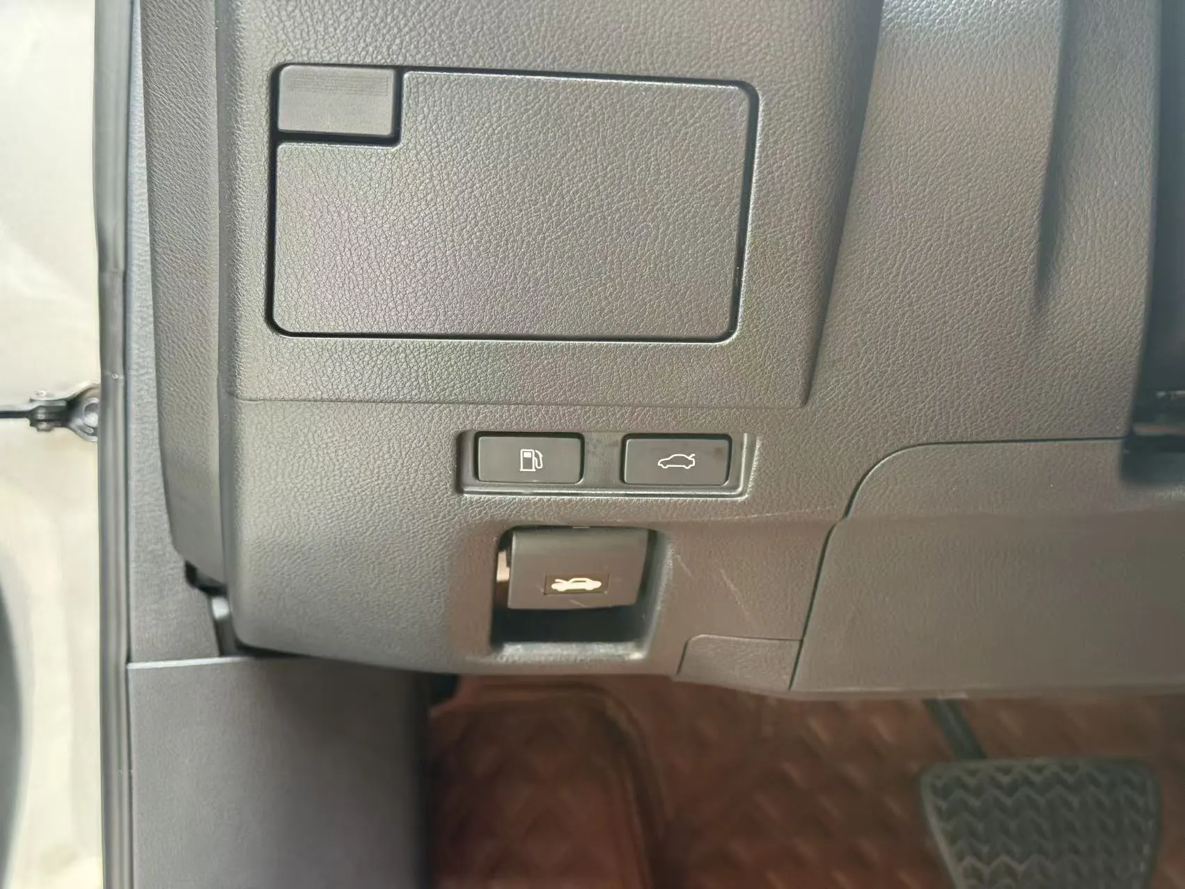 Lexus ES 200, 2024 32