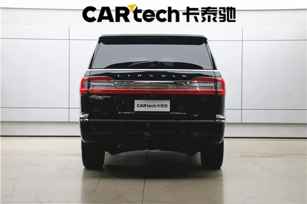 Lincoln Navigator, 2022 8