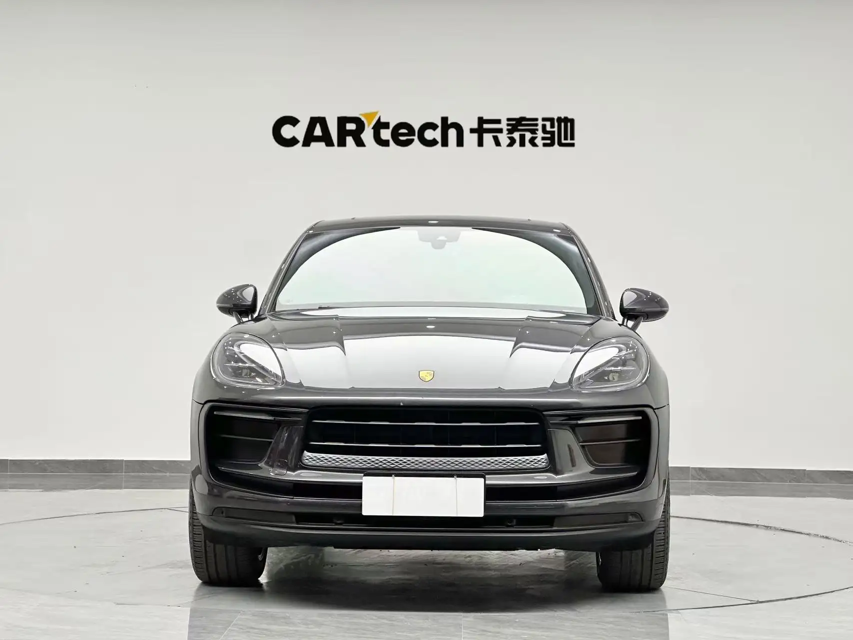 Porsche Macan, 2022 3