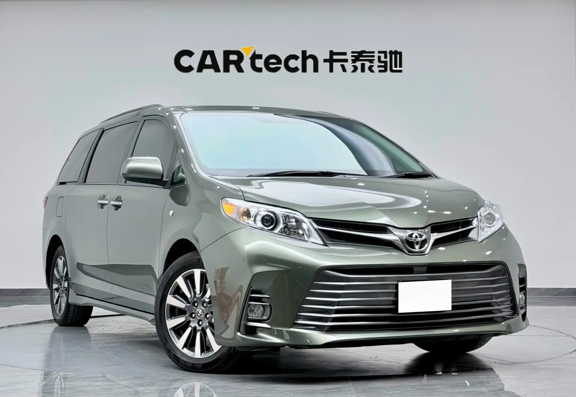 Toyota Sienna, 2020 3