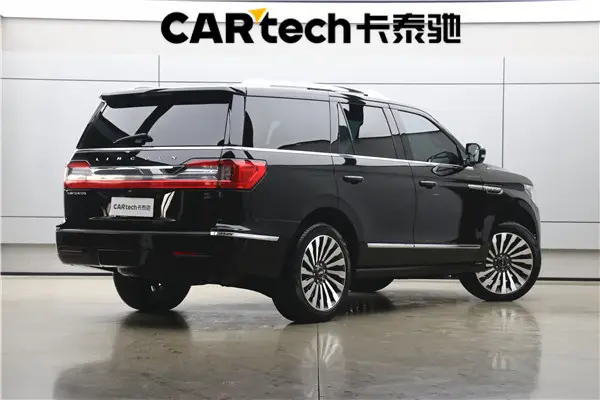 Lincoln Navigator, 2022 9