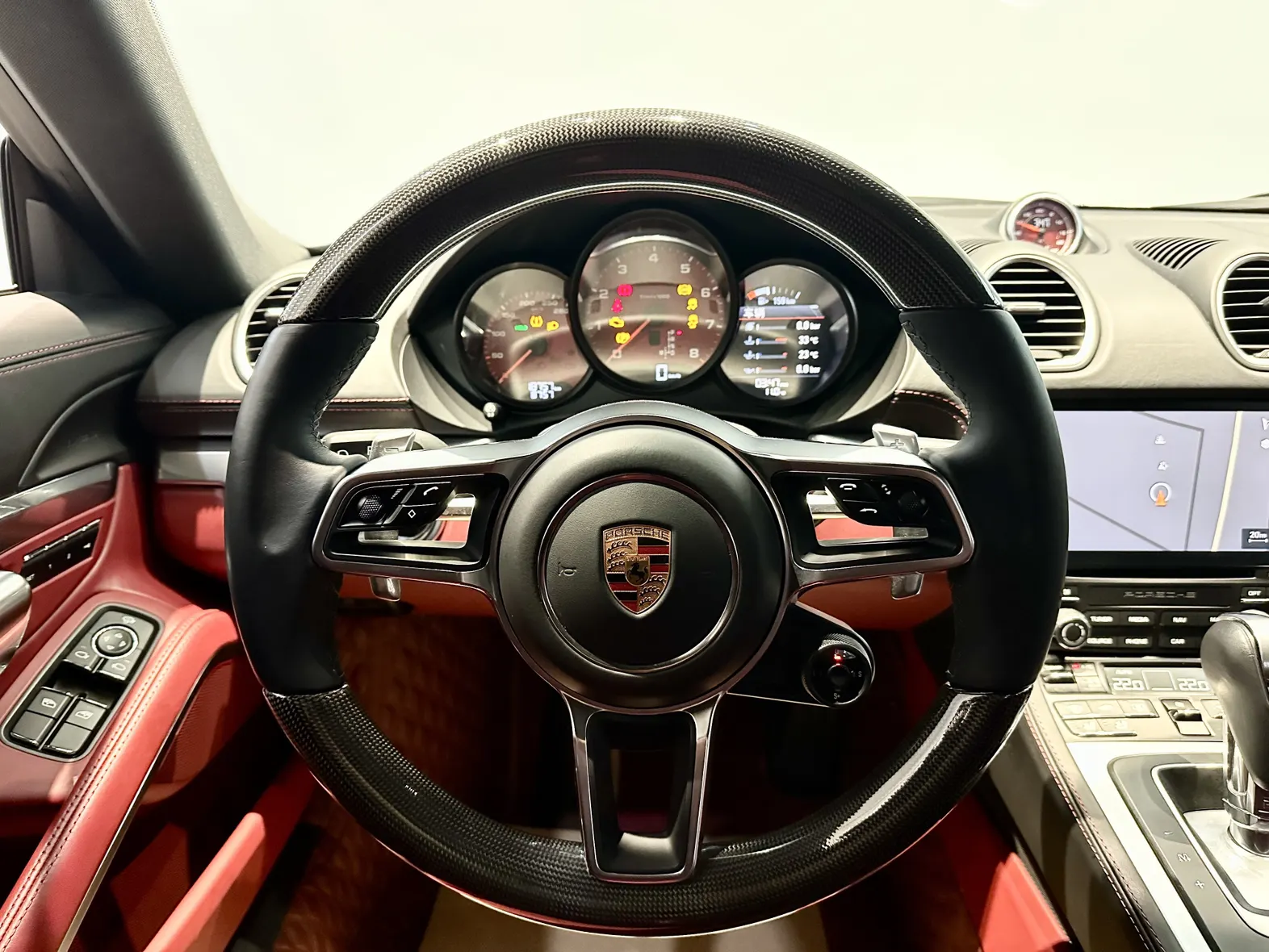 Porsche Cayman, 2024 9