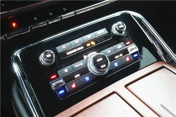 Lincoln Navigator, 2022 14