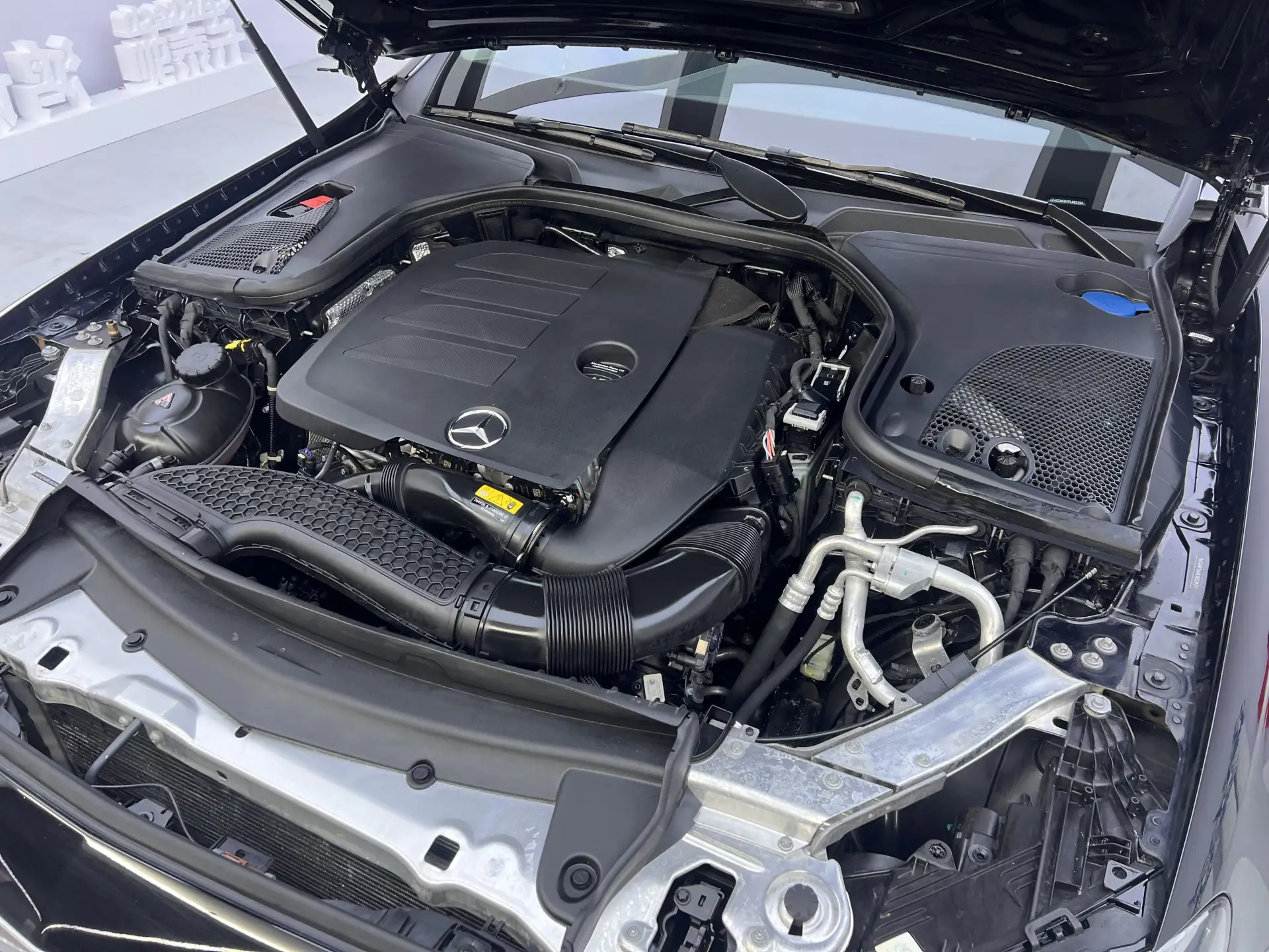 Mercedes-Benz E 300 L, 2023 12
