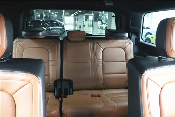 Lincoln Navigator, 2022 15