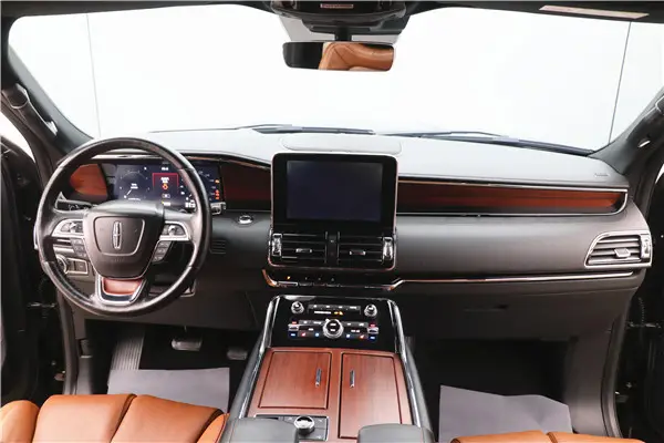 Lincoln Navigator, 2022 4