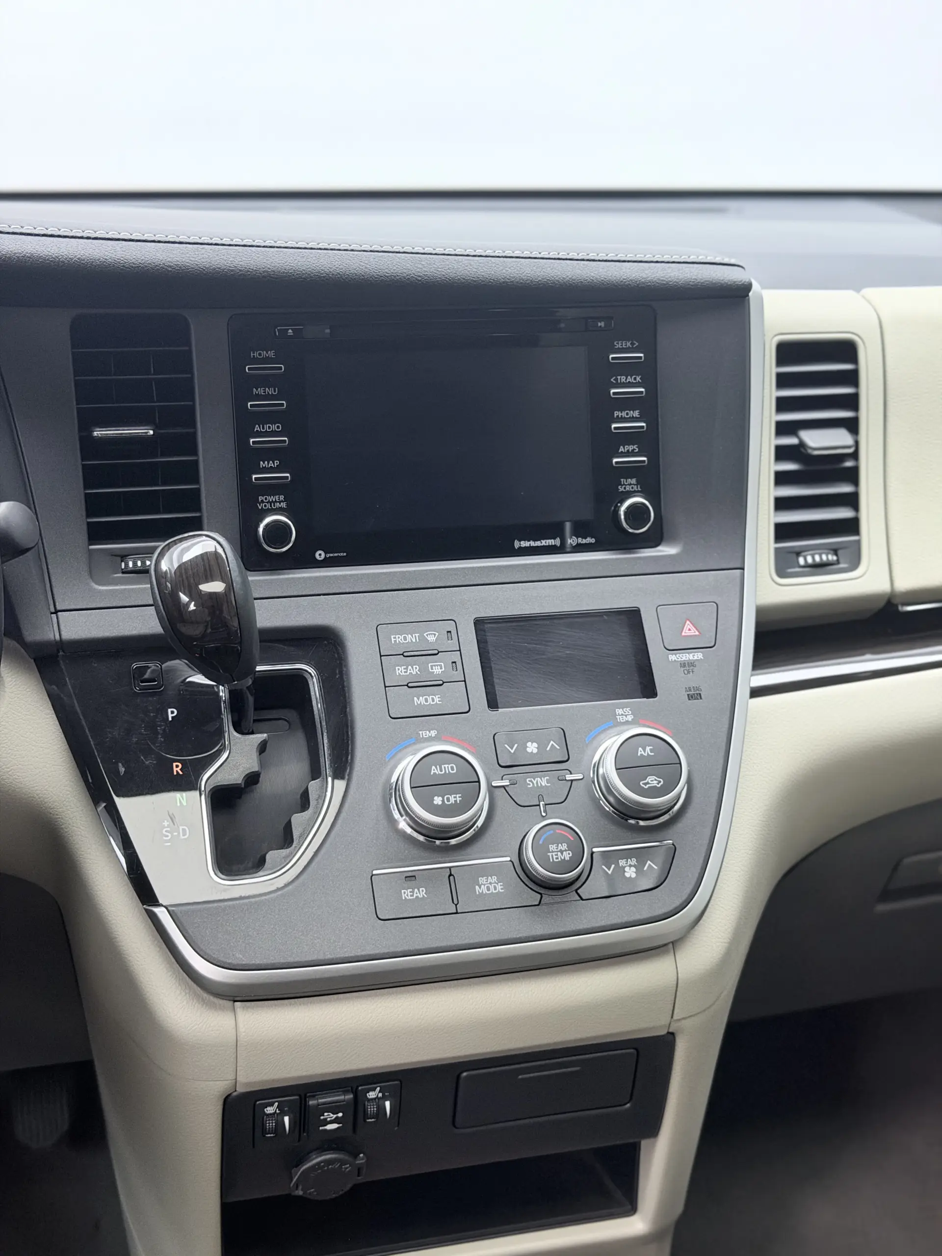 Toyota Sienna, 2020 22