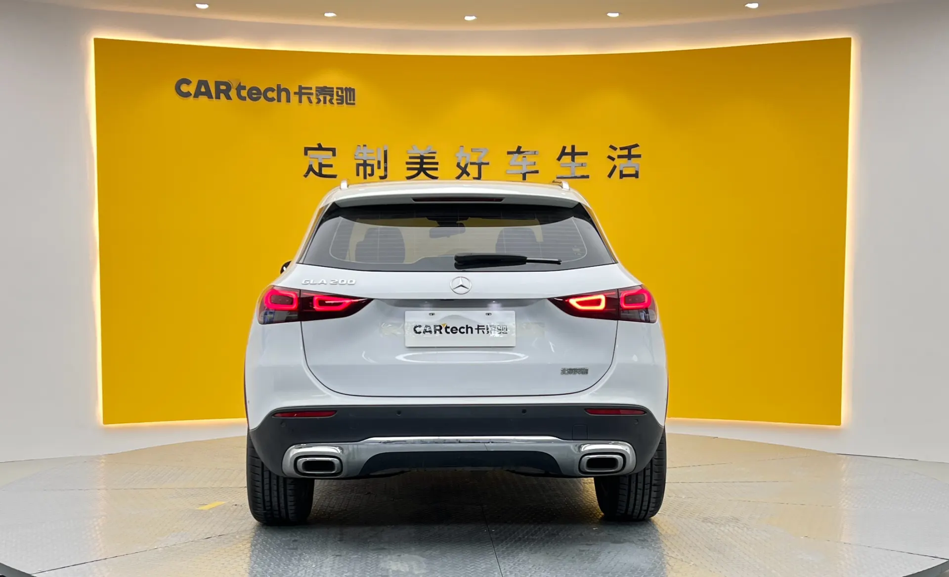 Mercedes-Benz GLA 200, 2022 6