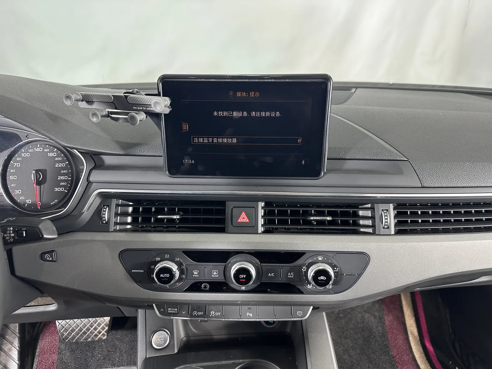 Audi A4L 40 TFSI, 2019 18